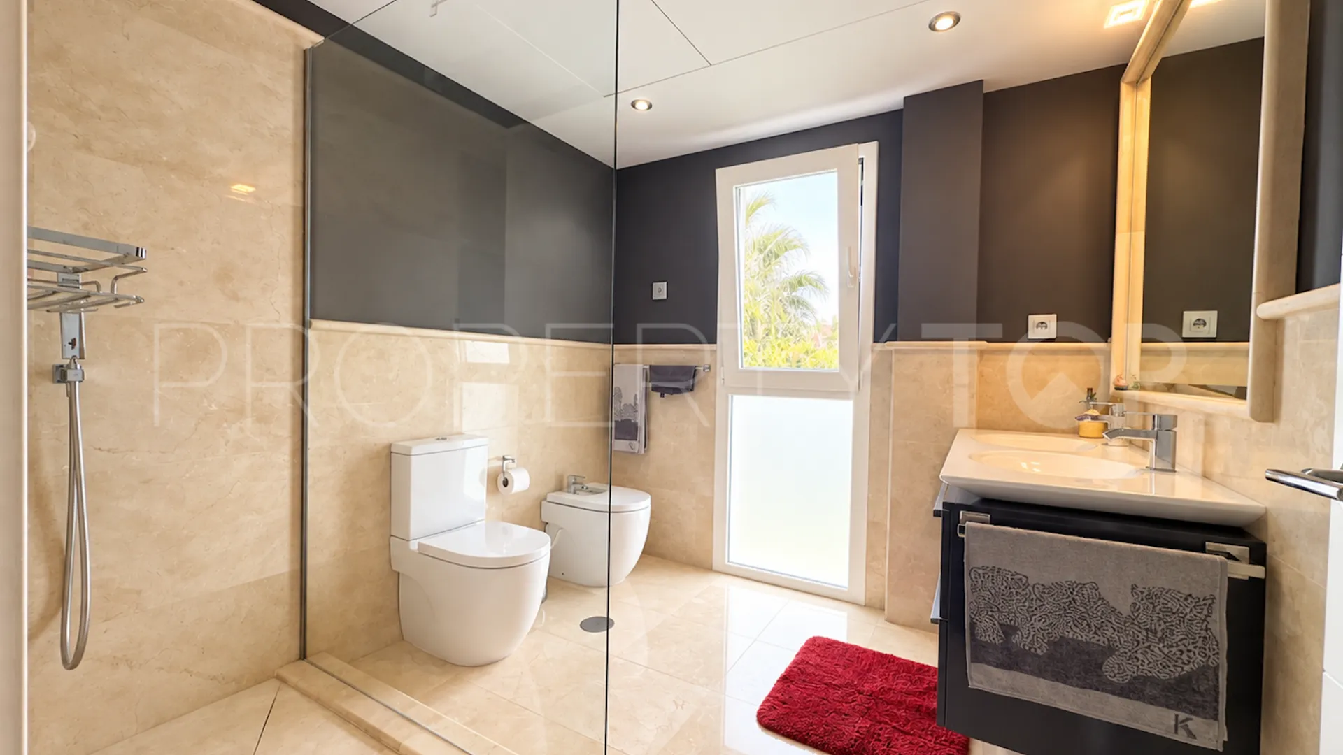 Buy villa with 5 bedrooms in La Cala Golf Resort