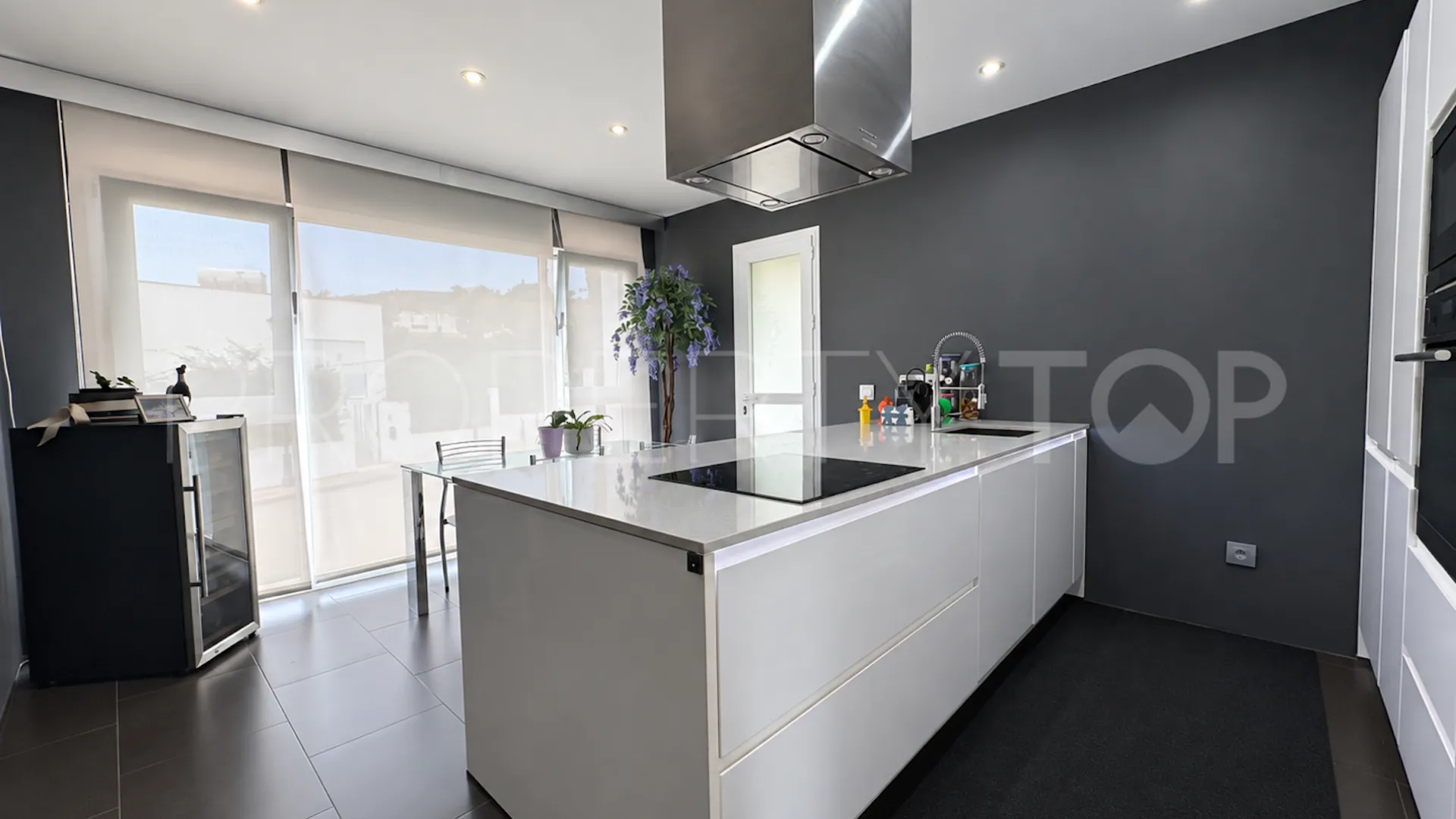 Buy villa with 5 bedrooms in La Cala Golf Resort