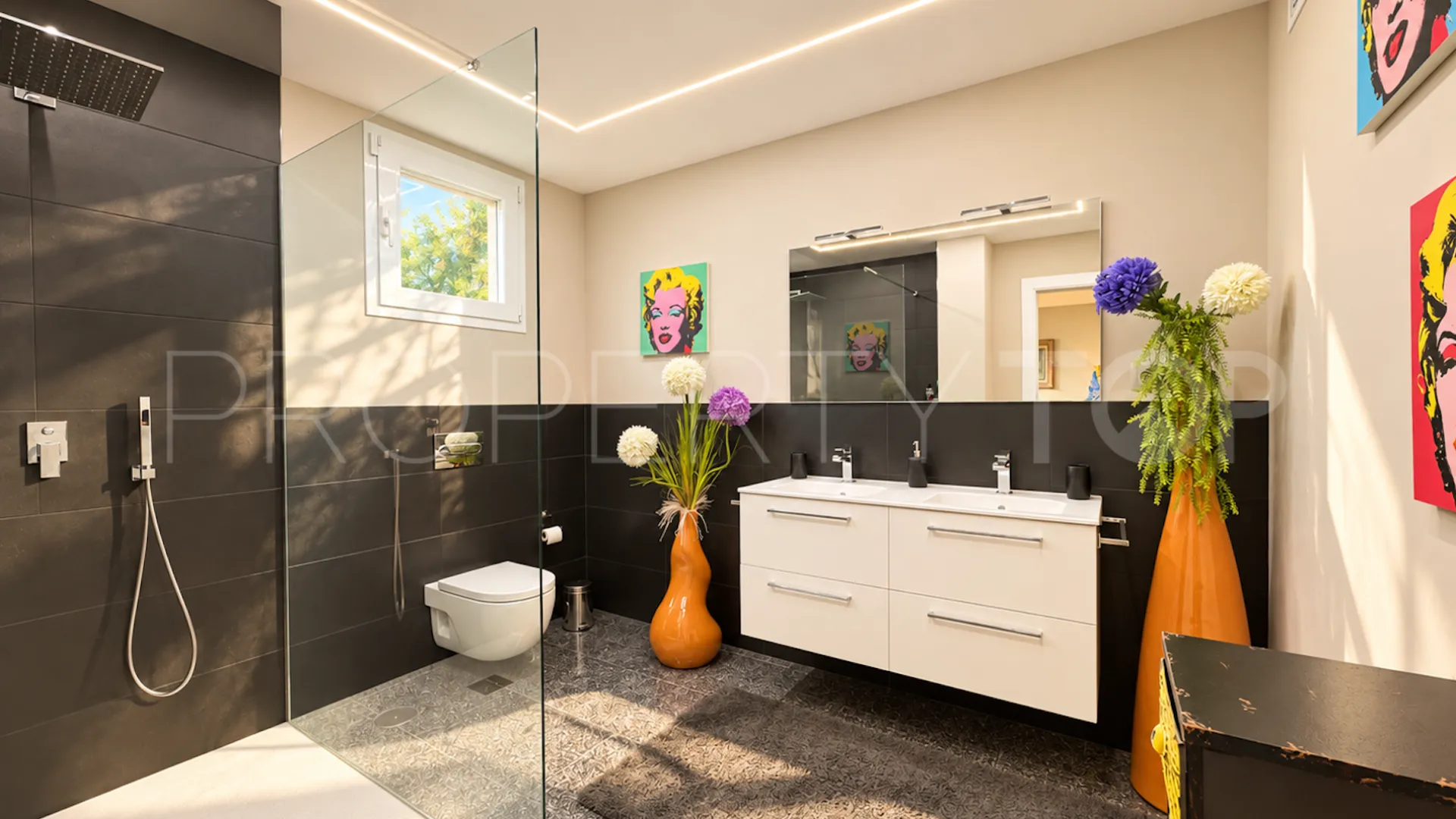 Buy villa with 5 bedrooms in La Cala Golf Resort