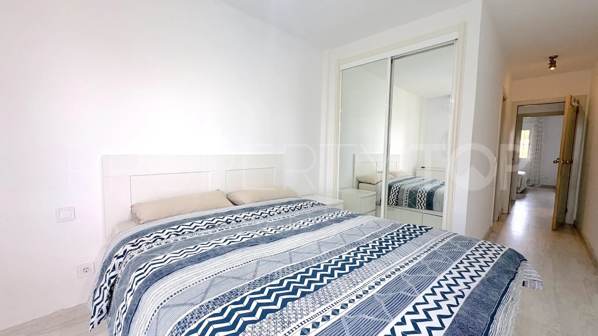 Comprar apartamento en Benalmadena Costa con 2 dormitorios