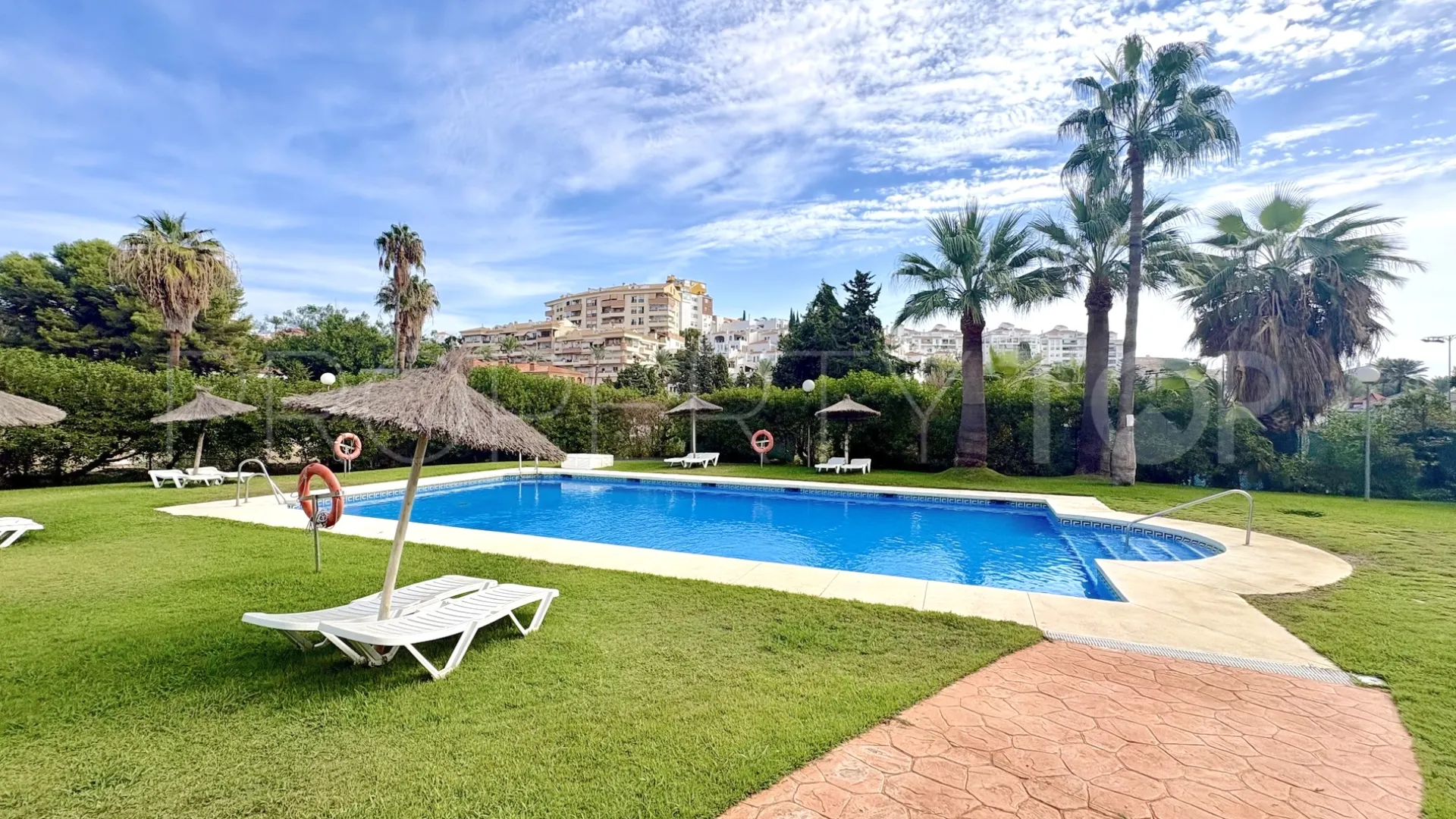 Comprar apartamento en Benalmadena Costa con 2 dormitorios