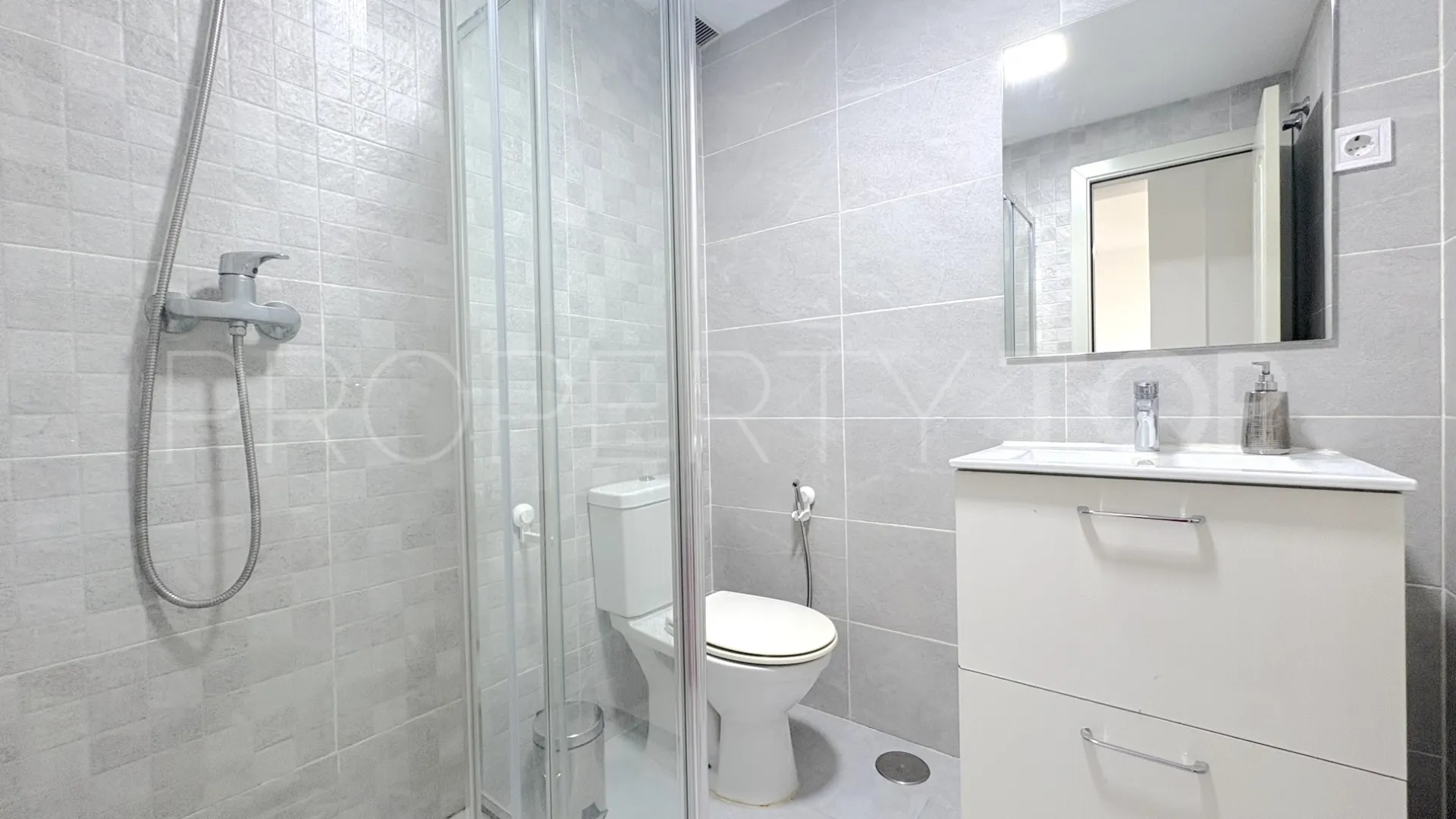 Comprar apartamento en Benalmadena Costa con 2 dormitorios