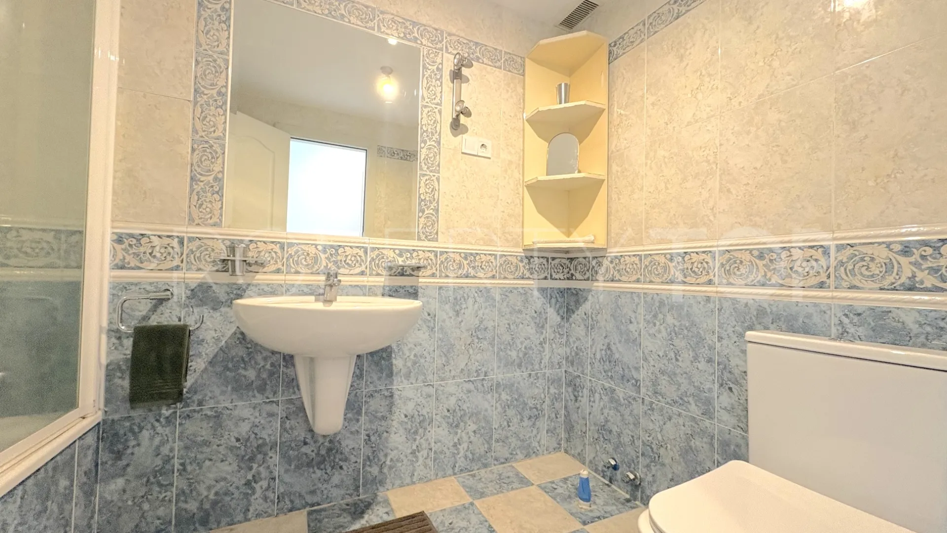 Comprar apartamento en Benalmadena Costa con 2 dormitorios