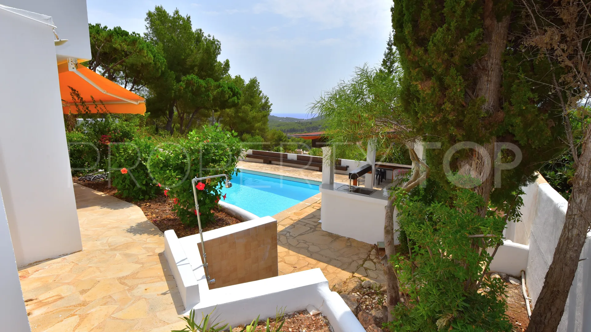 Cala Llonga, villa en venta