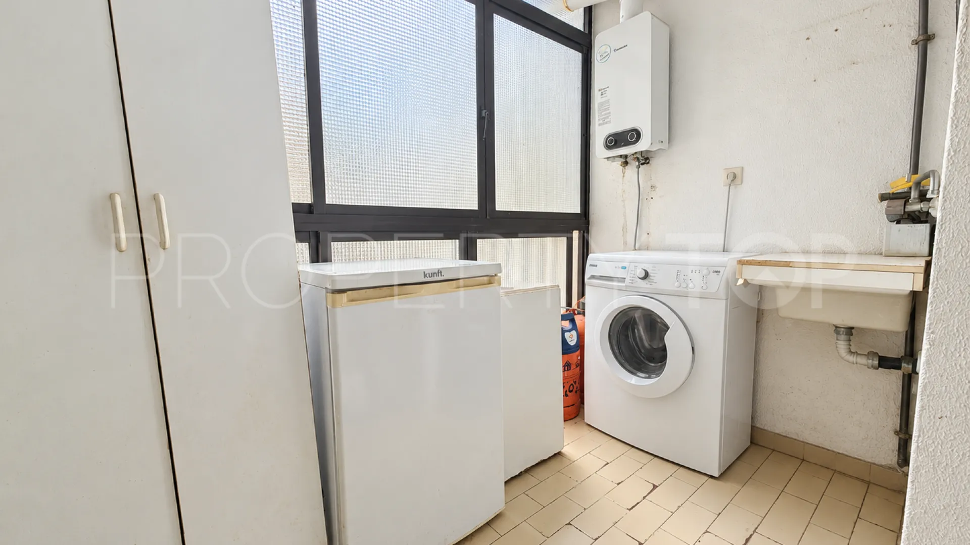 Apartamento de 3 dormitorios en venta en Los Boliches