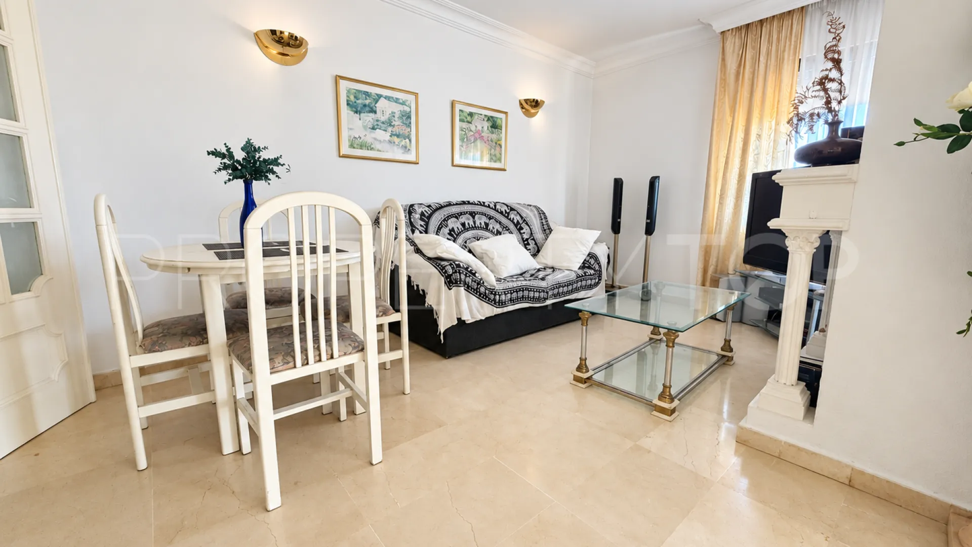 Apartamento de 3 dormitorios en venta en Los Boliches