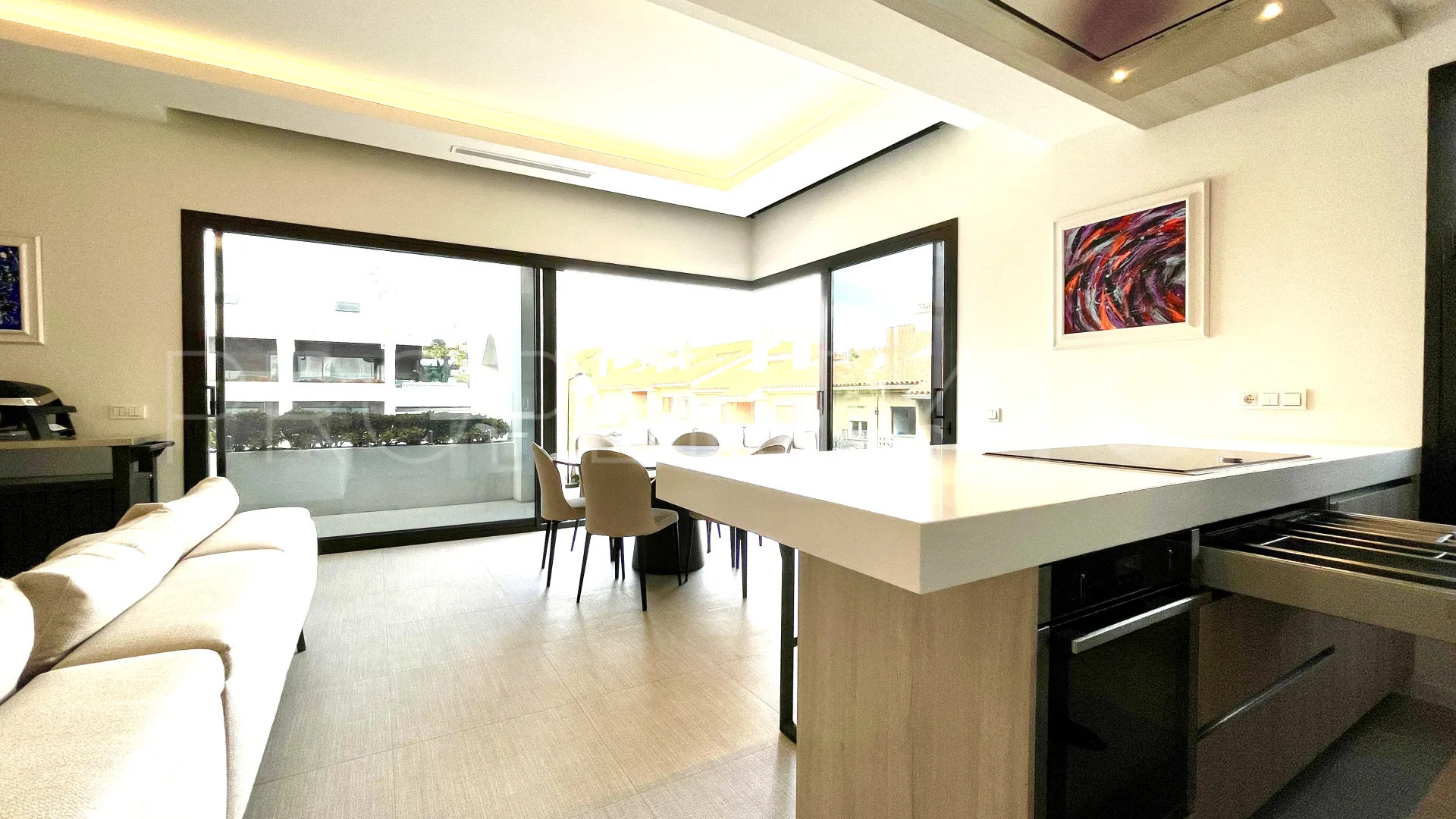 For sale 3 bedrooms penthouse in Artola