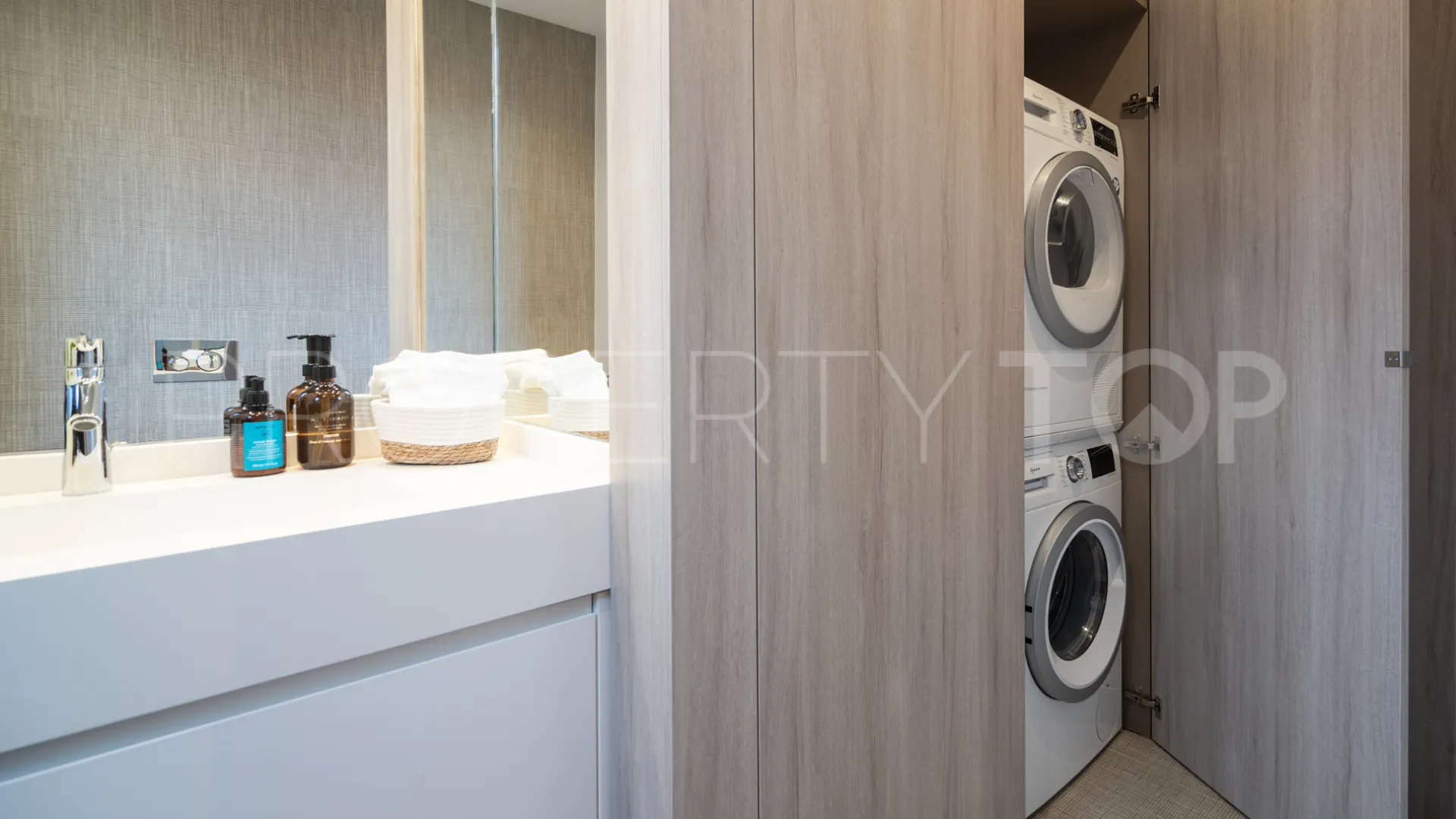 Duplex penthouse for sale in Carib Playa