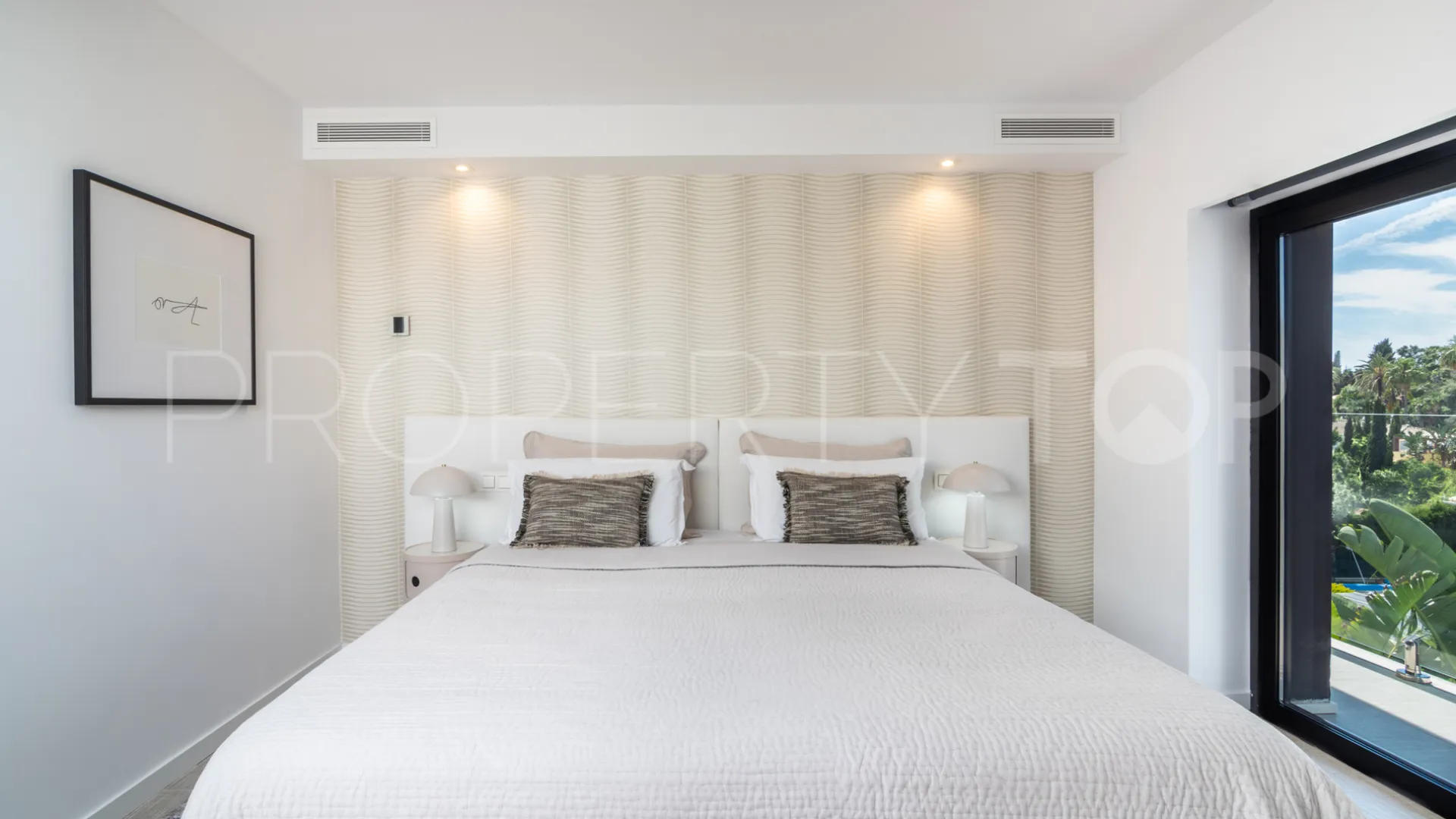 Duplex penthouse for sale in Carib Playa