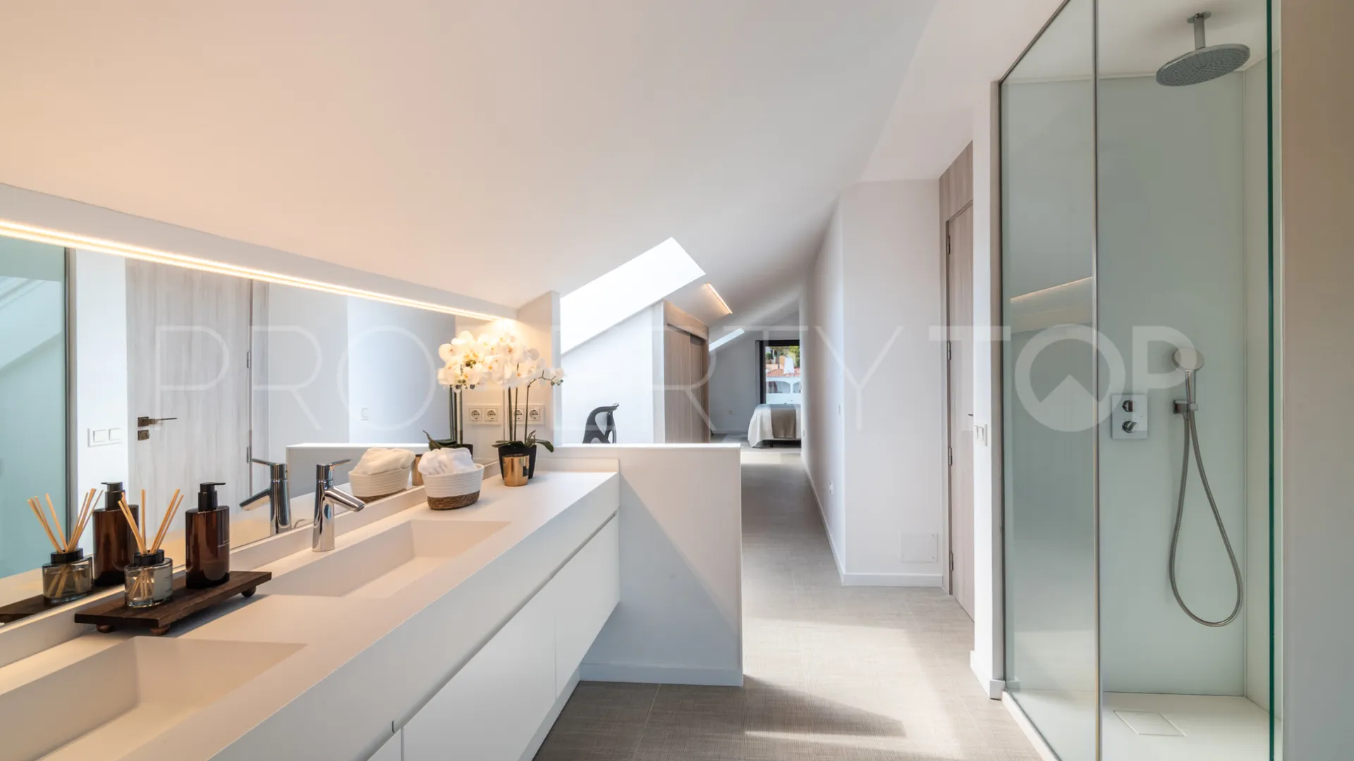 Duplex penthouse for sale in Carib Playa