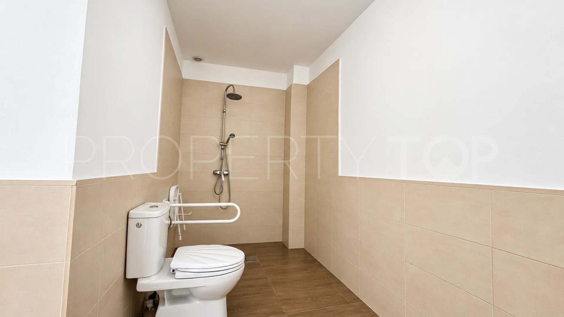 Local comercial en venta en Sotogrande Puerto Deportivo