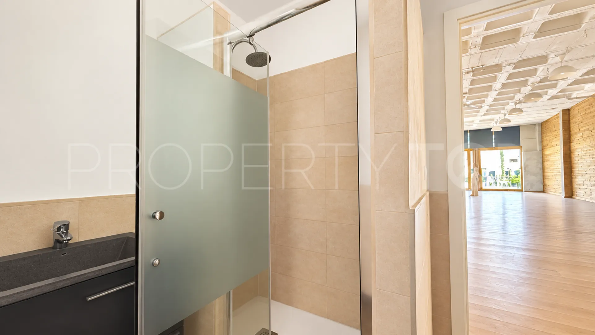 Local comercial en venta en Sotogrande Puerto Deportivo