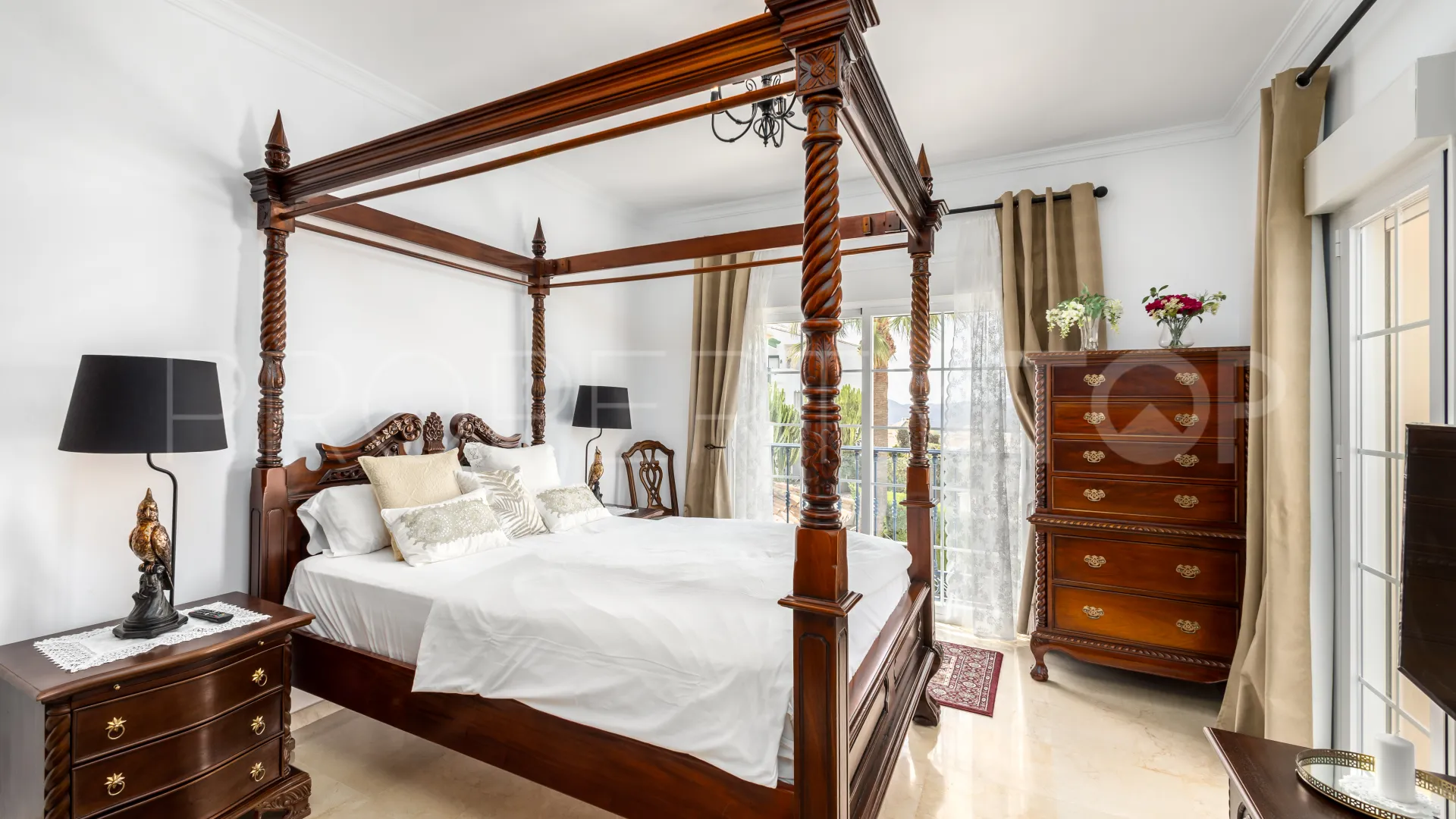 Villa en venta en Alhaurin Golf con 3 dormitorios