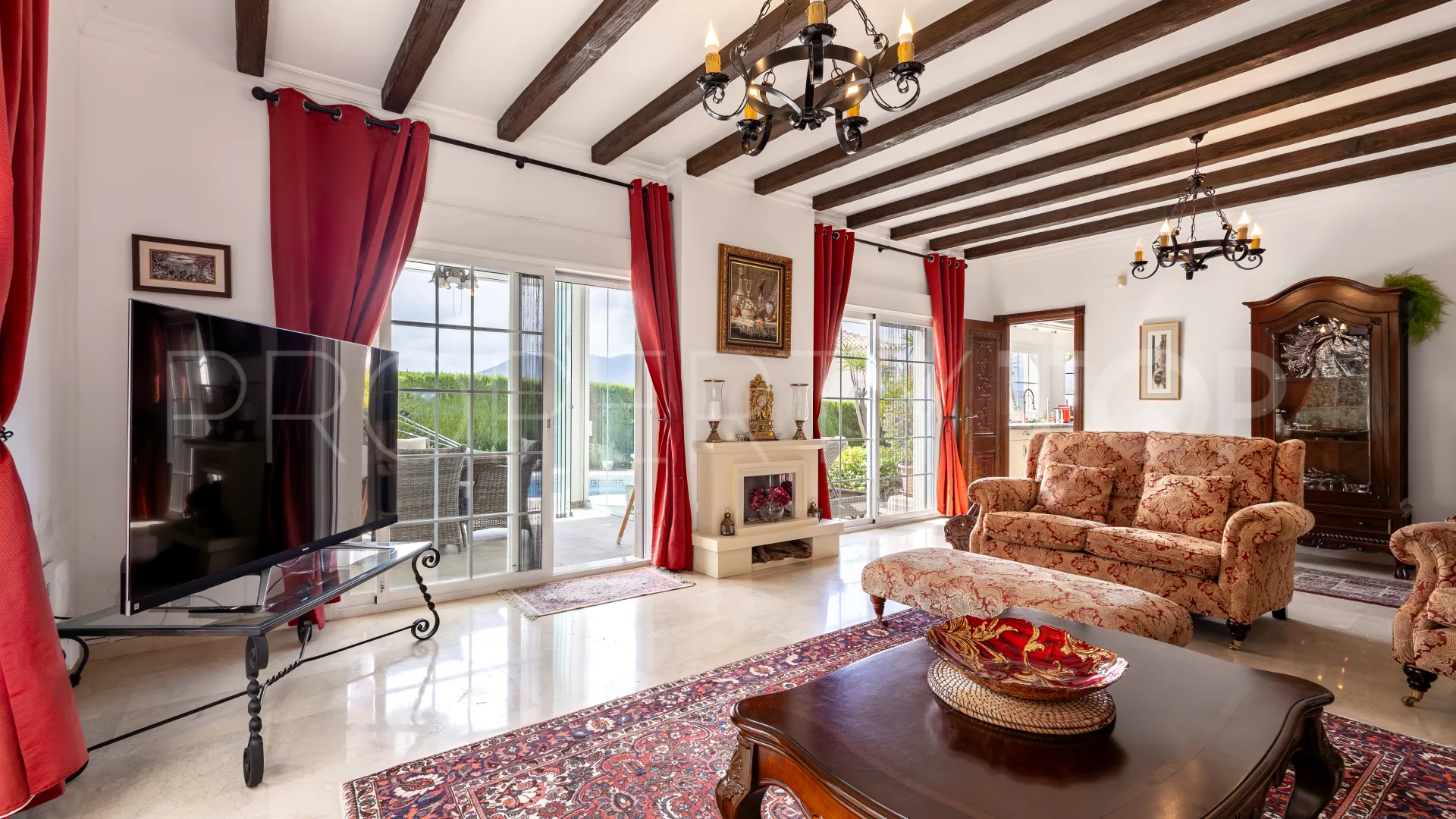 Villa en venta en Alhaurin Golf con 3 dormitorios