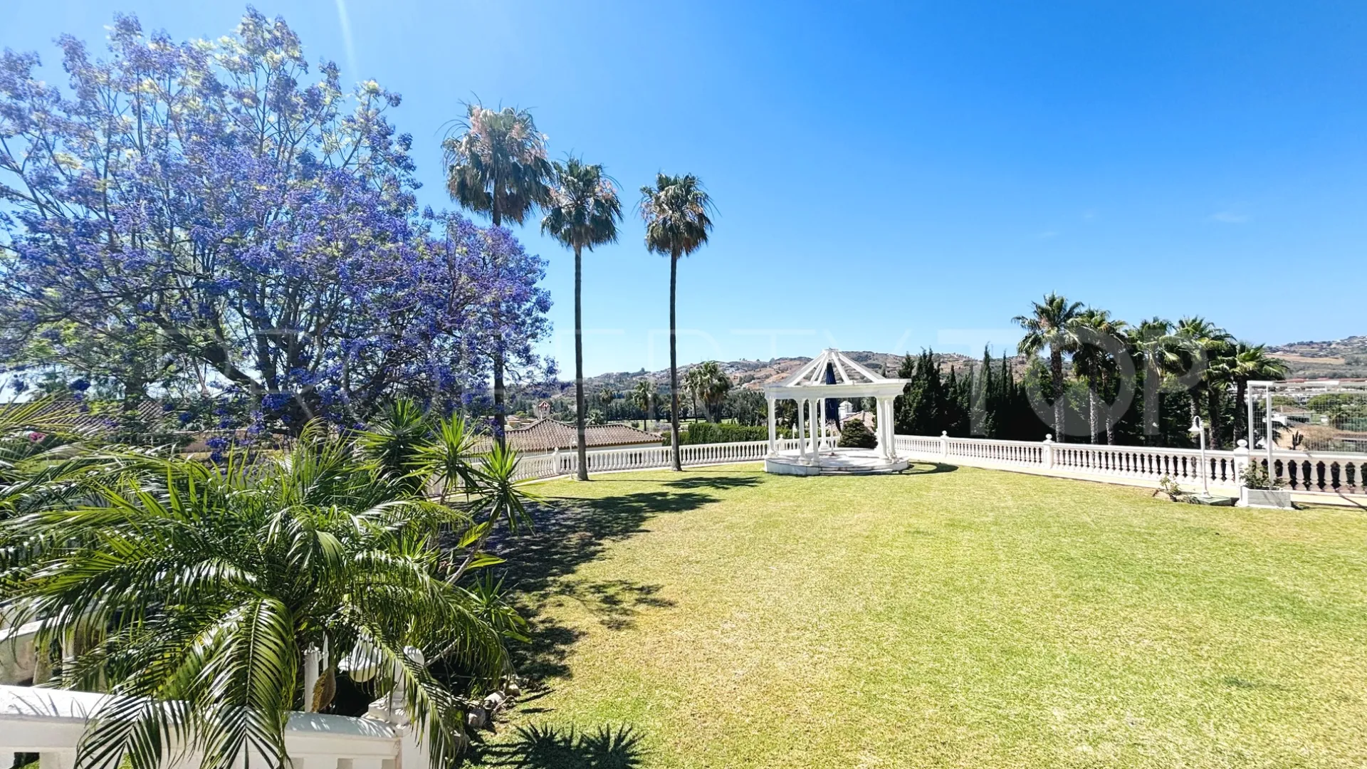 Se vende casa de 10 dormitorios en Mijas Golf