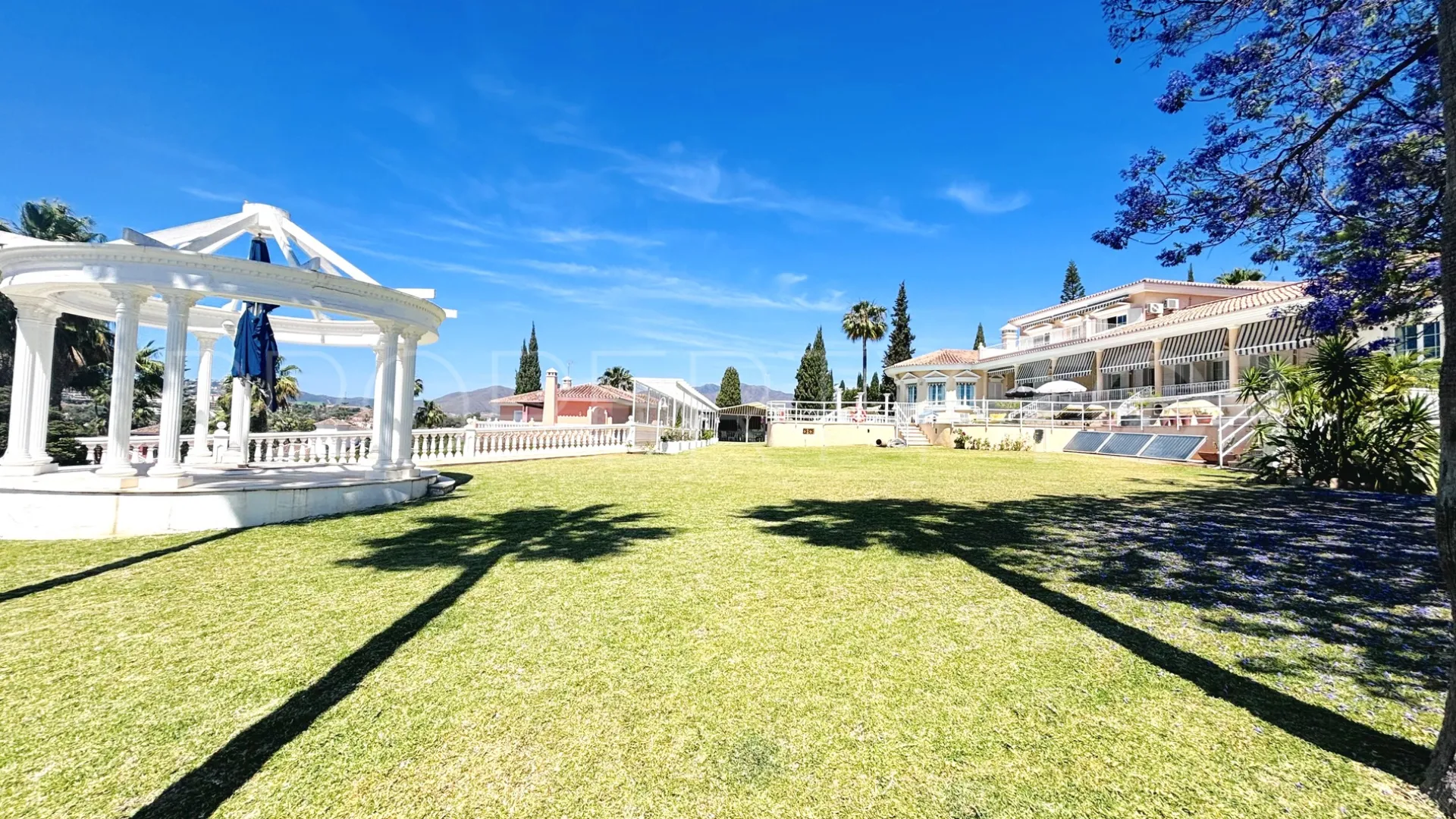 Se vende casa de 10 dormitorios en Mijas Golf