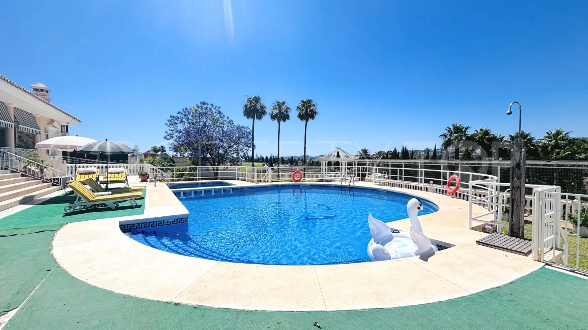 Se vende casa de 10 dormitorios en Mijas Golf
