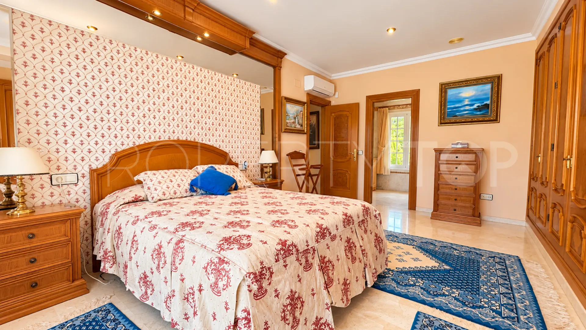 Se vende casa de 10 dormitorios en Mijas Golf