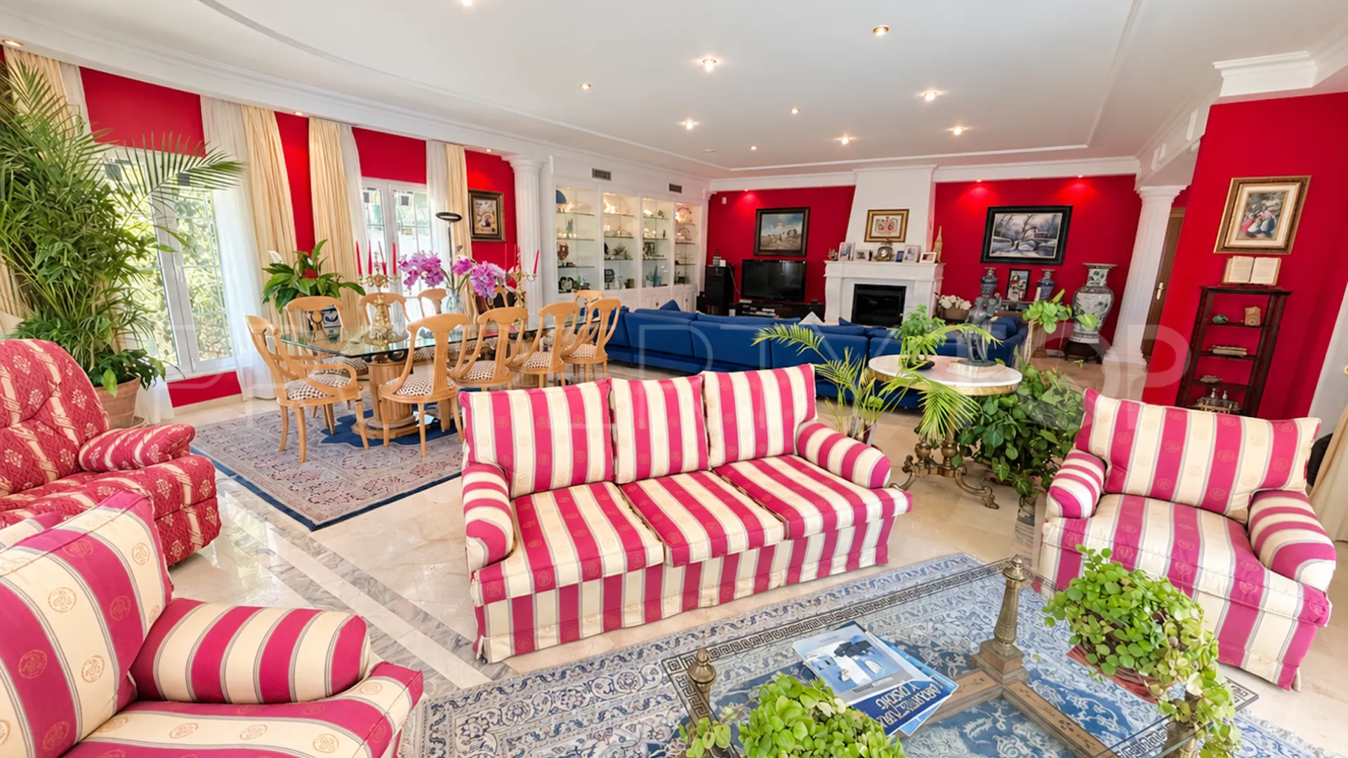 Se vende casa de 10 dormitorios en Mijas Golf