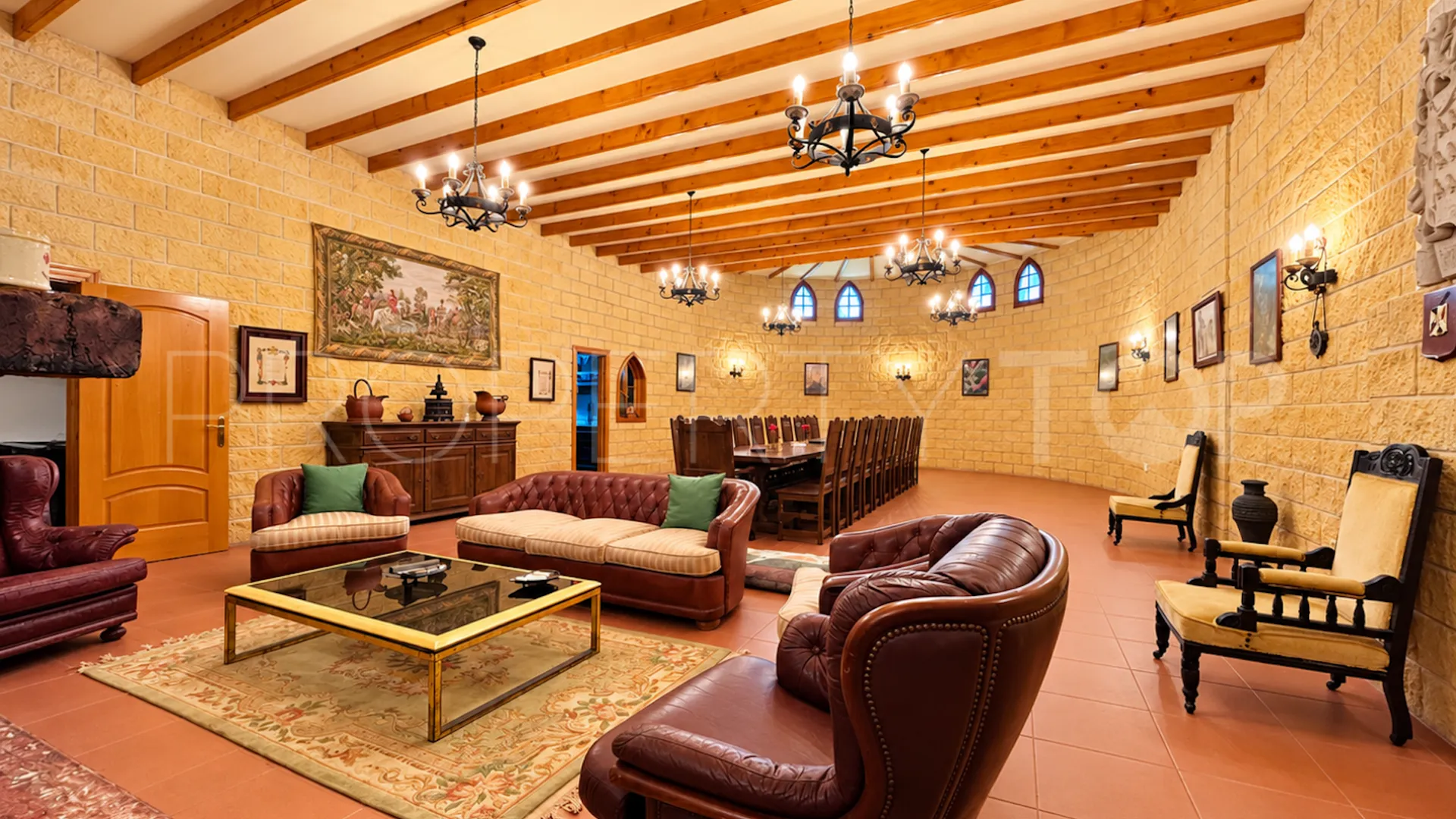 Se vende casa de 10 dormitorios en Mijas Golf