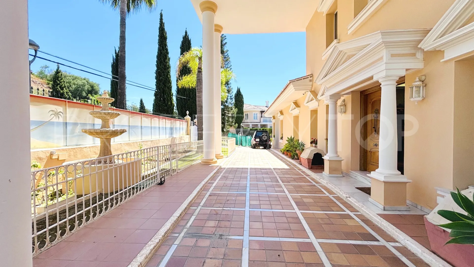 Se vende casa de 10 dormitorios en Mijas Golf
