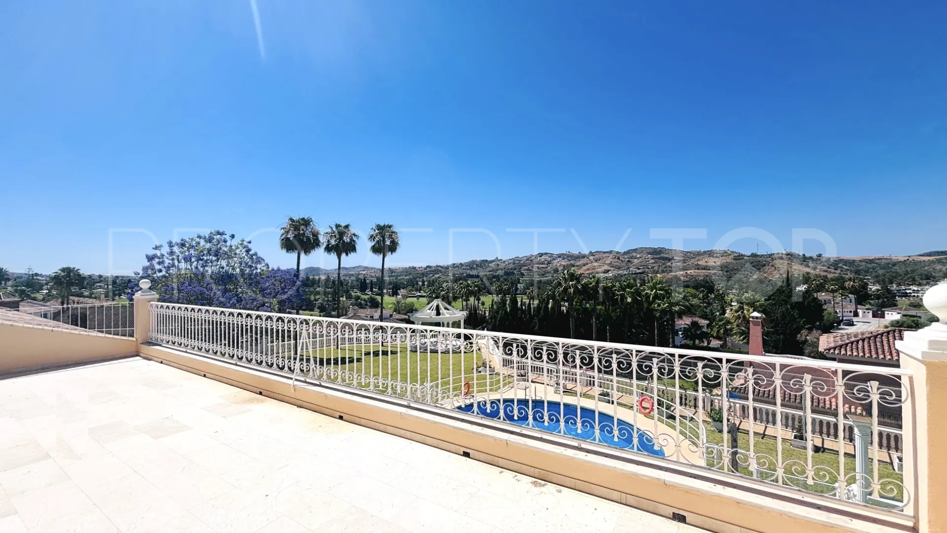 Se vende casa de 10 dormitorios en Mijas Golf