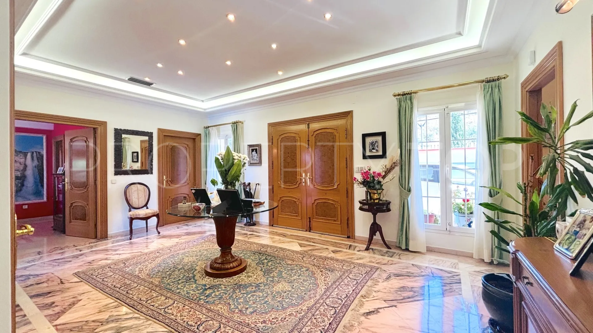 Se vende casa de 10 dormitorios en Mijas Golf