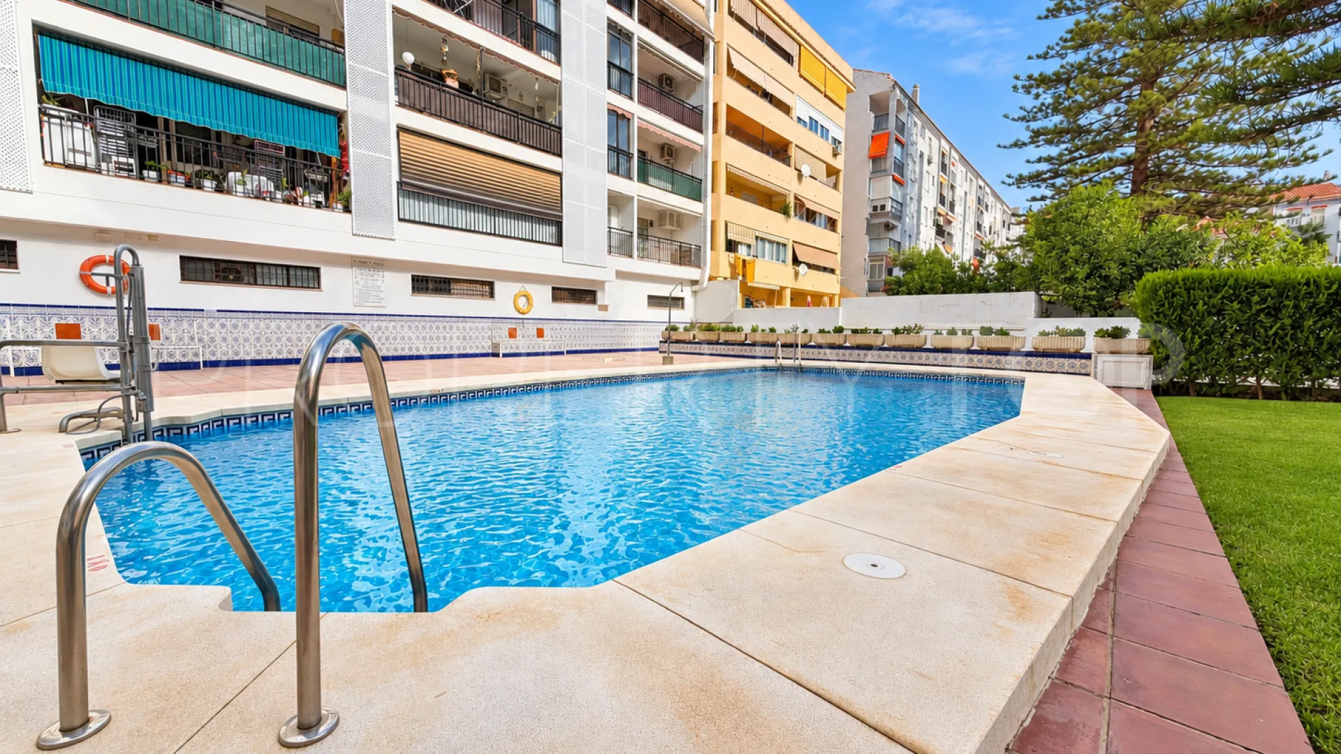 Comprar apartamento con 3 dormitorios en Fuengirola Centro