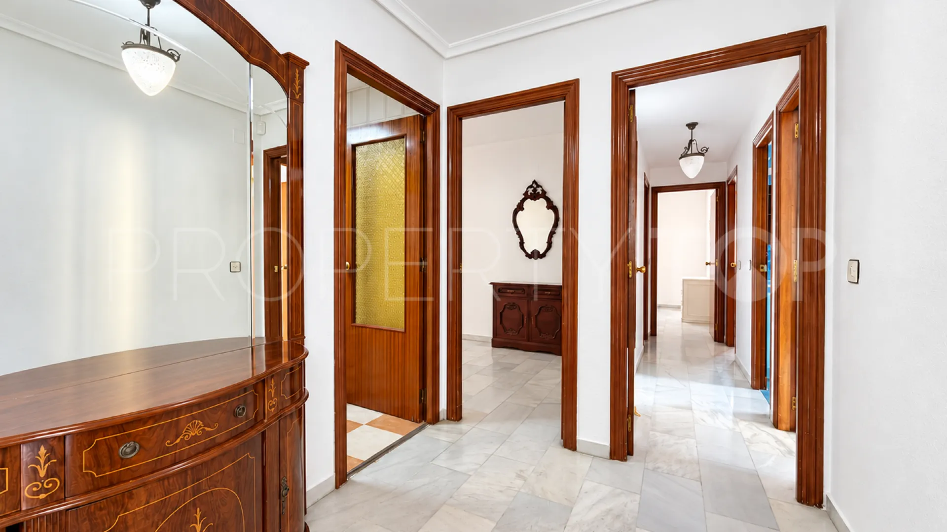 Comprar apartamento con 3 dormitorios en Fuengirola Centro