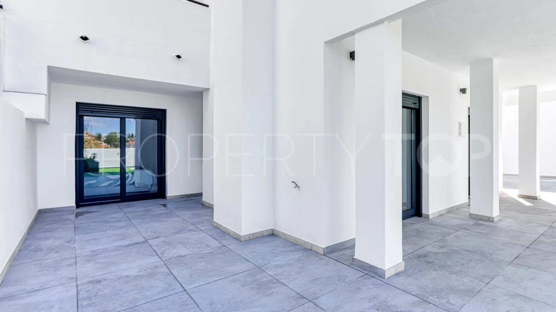 Mijas, casa con 5 dormitorios en venta