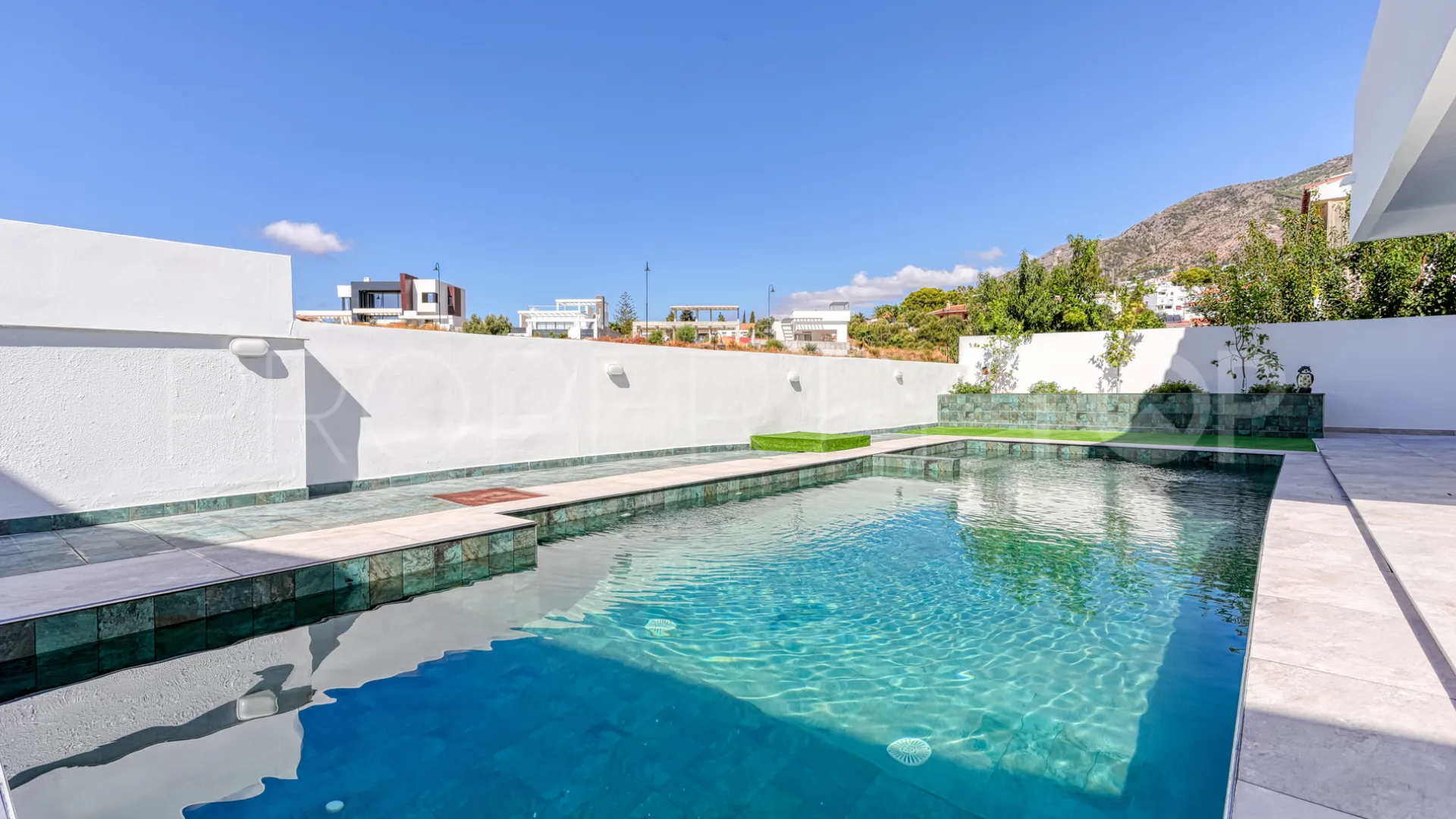 Mijas, casa con 5 dormitorios en venta