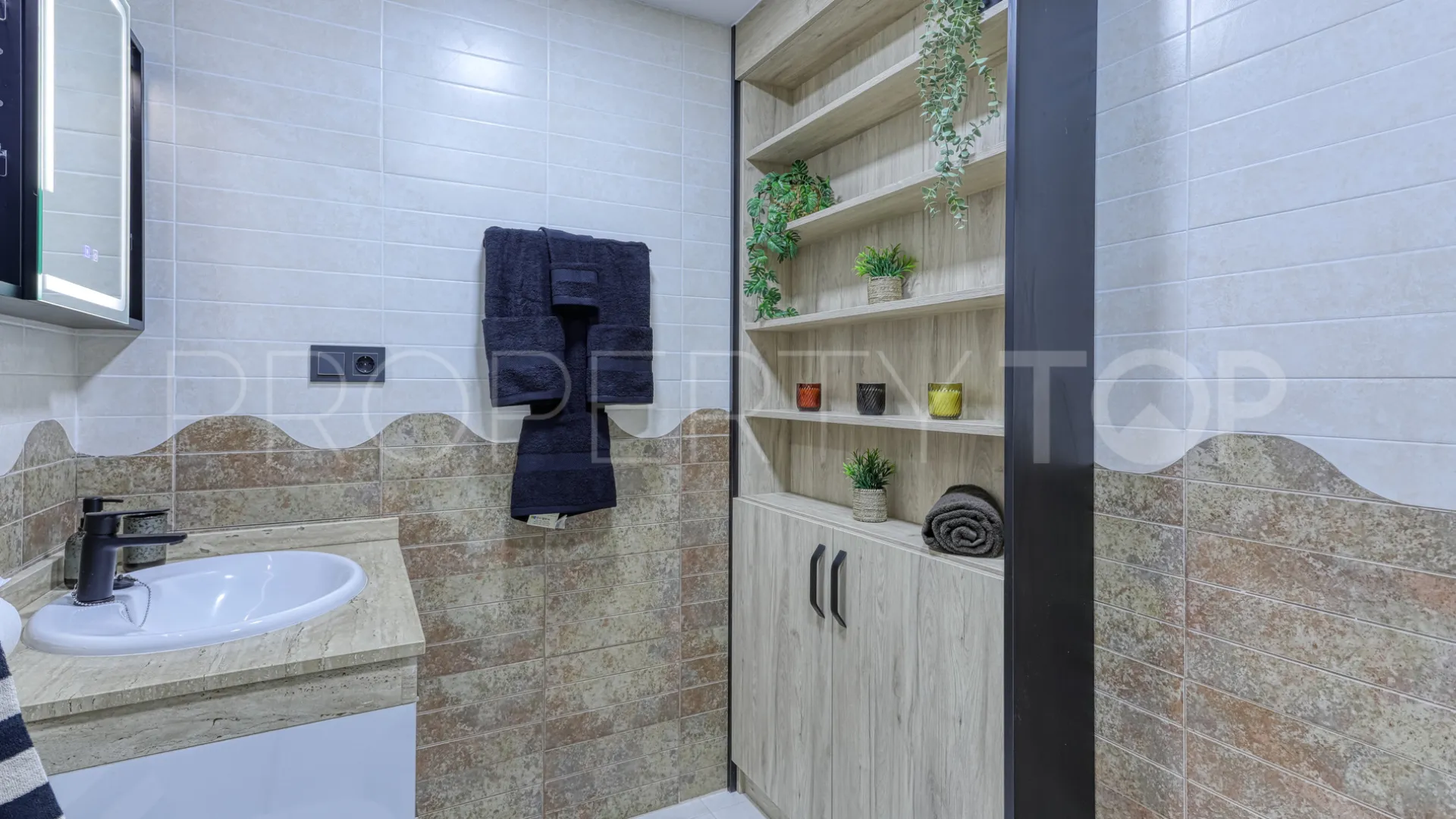Mijas, casa con 5 dormitorios en venta