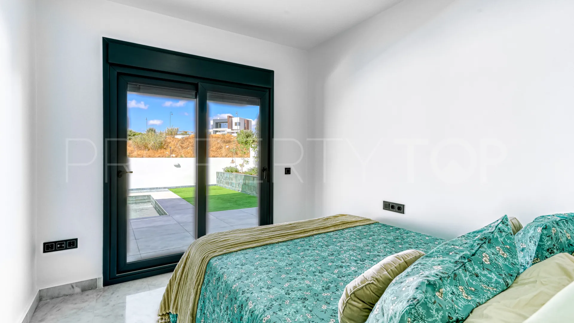 Mijas, casa con 5 dormitorios en venta