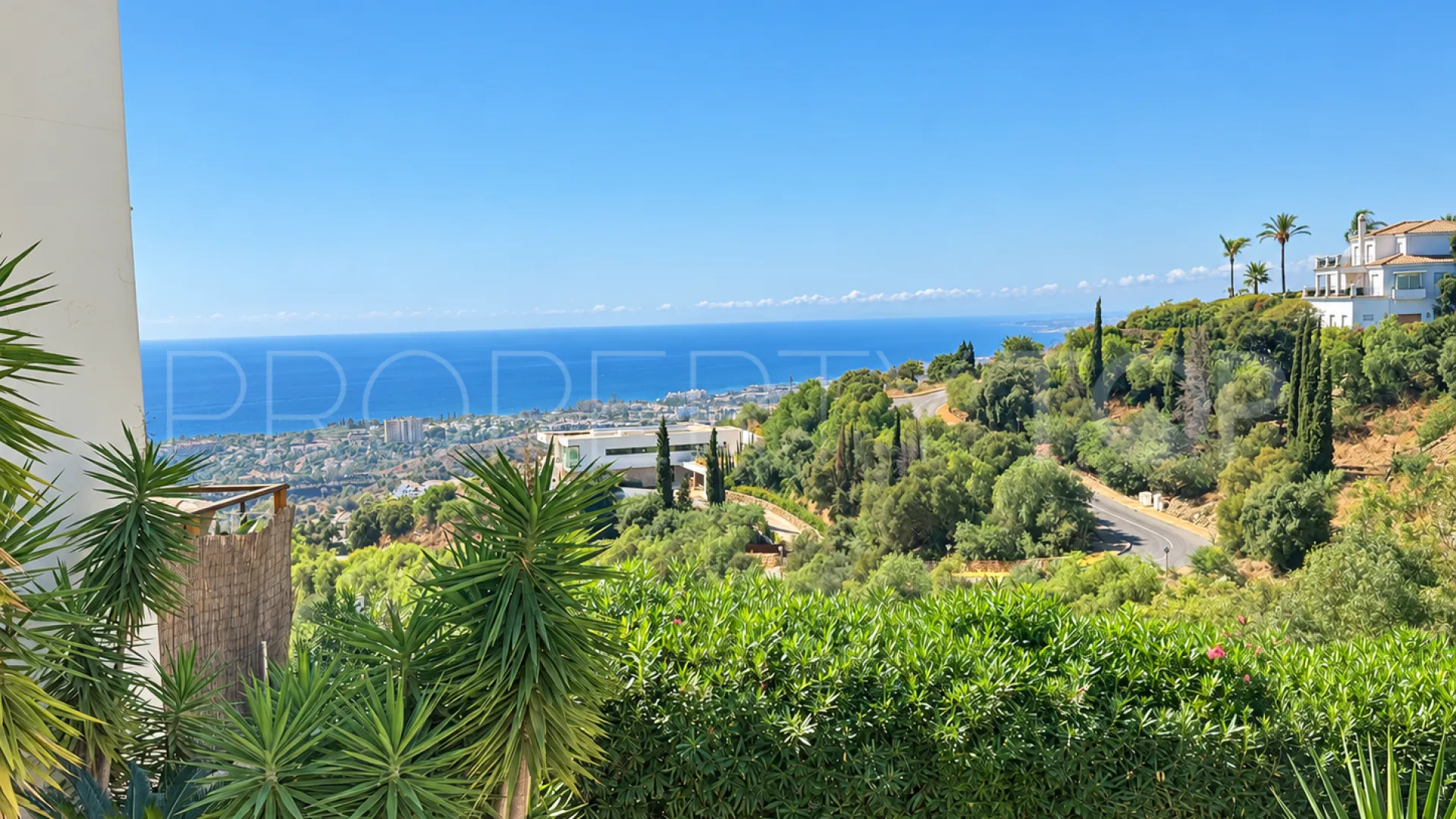 Apartamento en venta en Lomas de los Monteros con 3 dormitorios