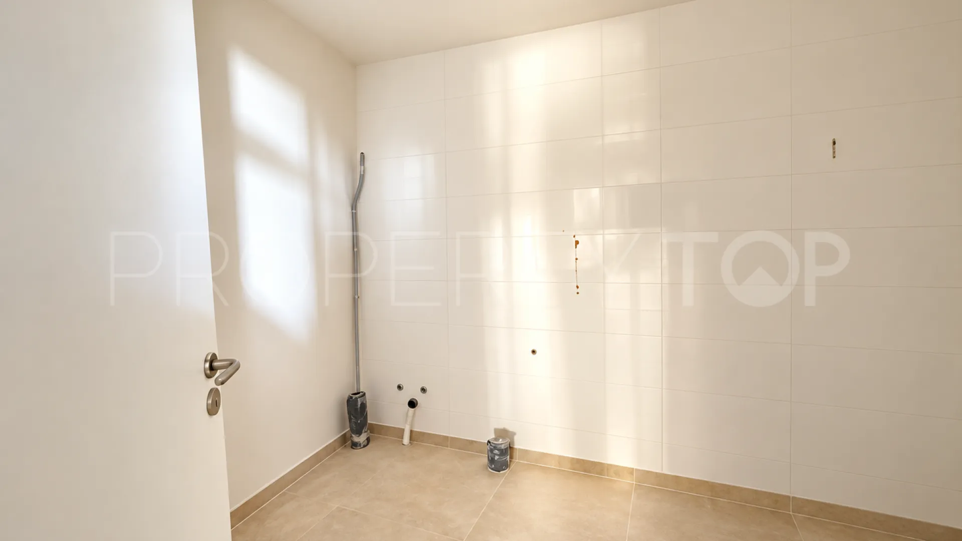 Apartamento en venta en Lomas de los Monteros con 3 dormitorios