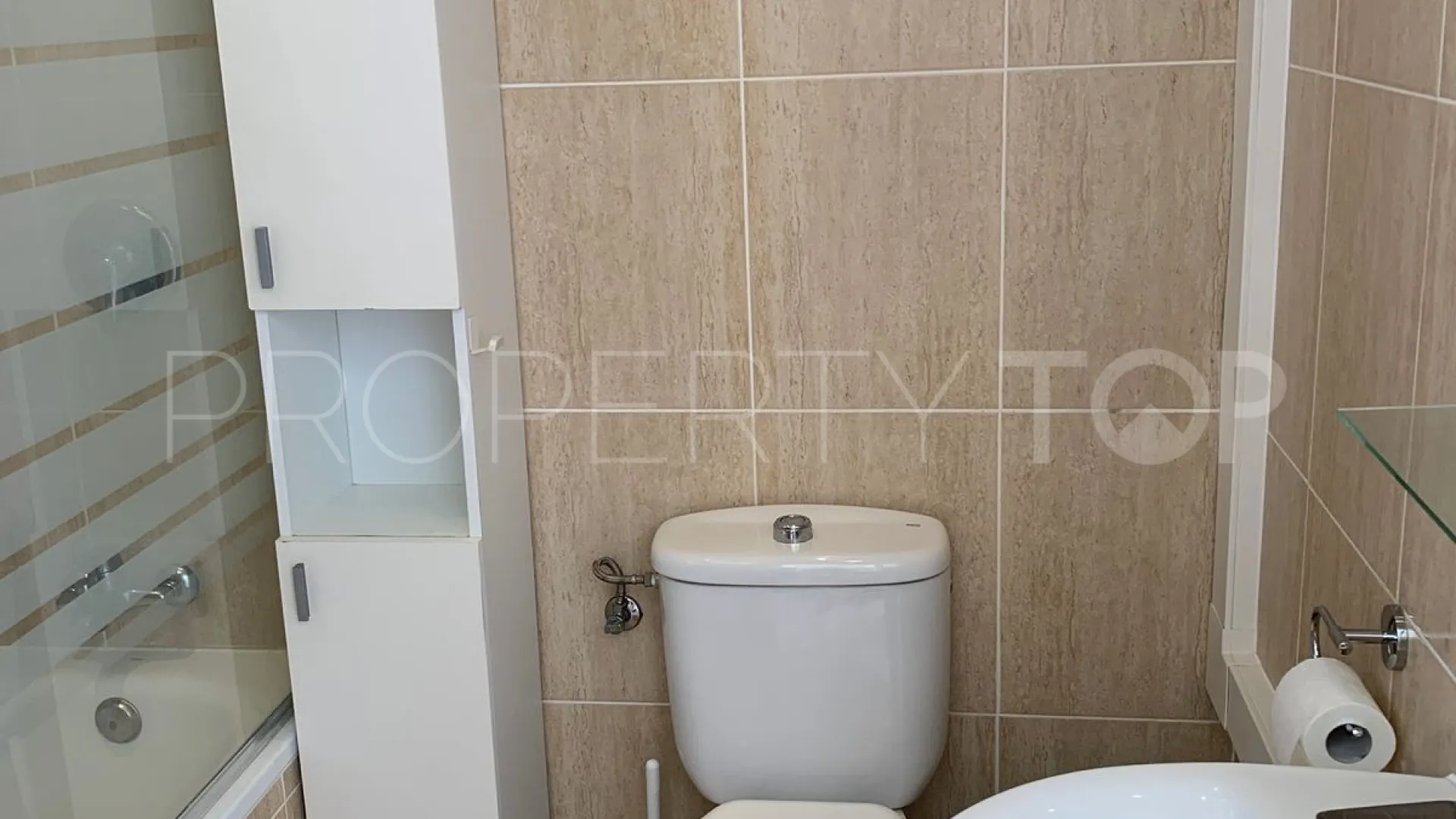 Ground floor apartment for sale in Sitio de Calahonda with 2 bedrooms