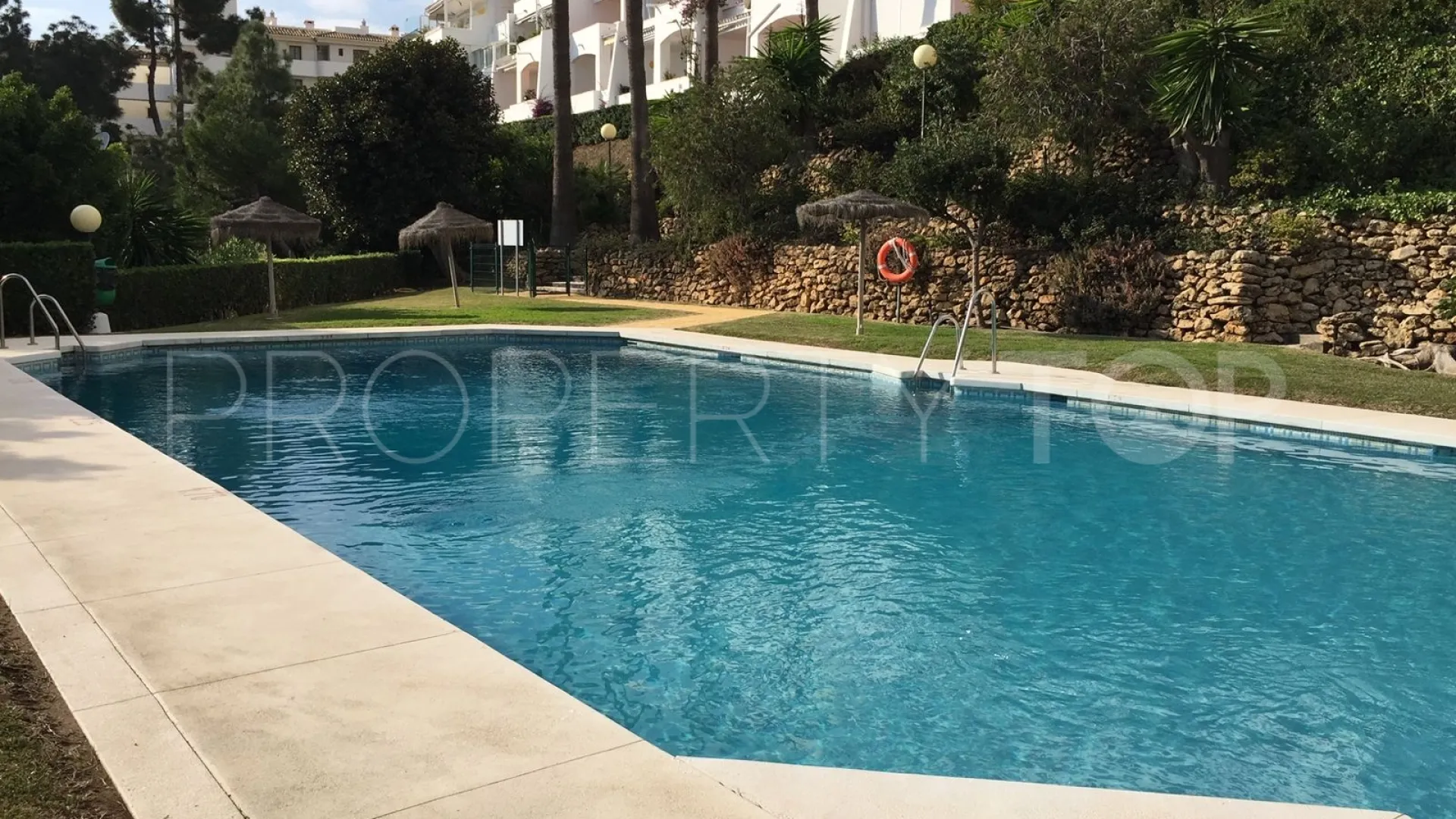 Ground floor apartment for sale in Sitio de Calahonda with 2 bedrooms
