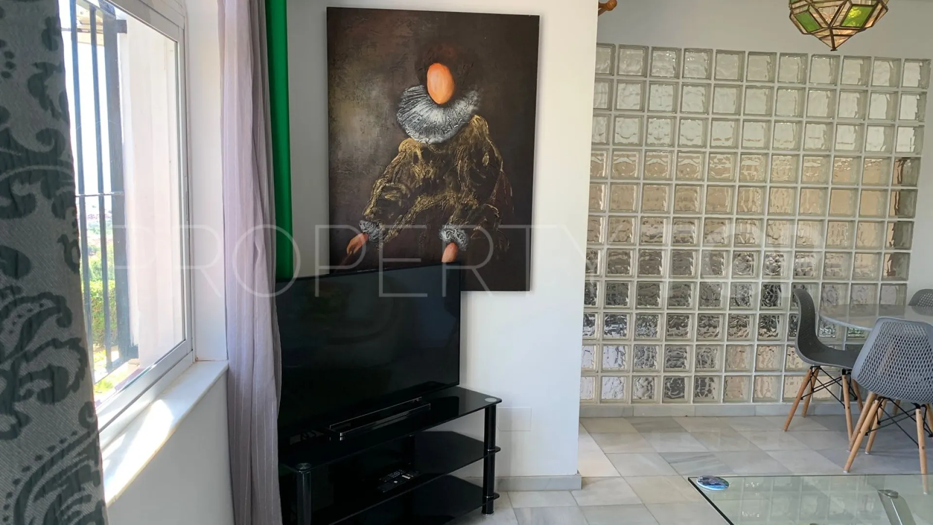 Ground floor apartment for sale in Sitio de Calahonda with 2 bedrooms