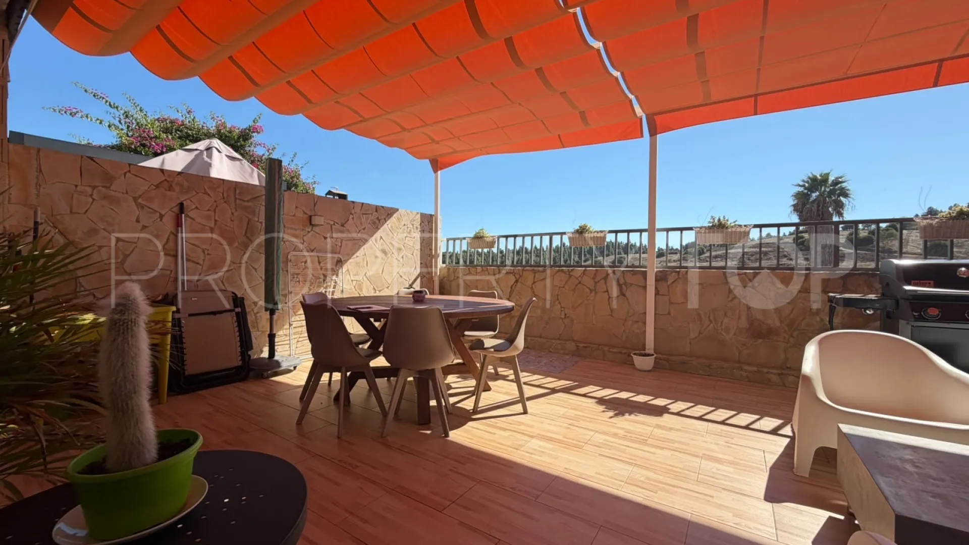 For sale Cerrado del Aguila 3 bedrooms town house