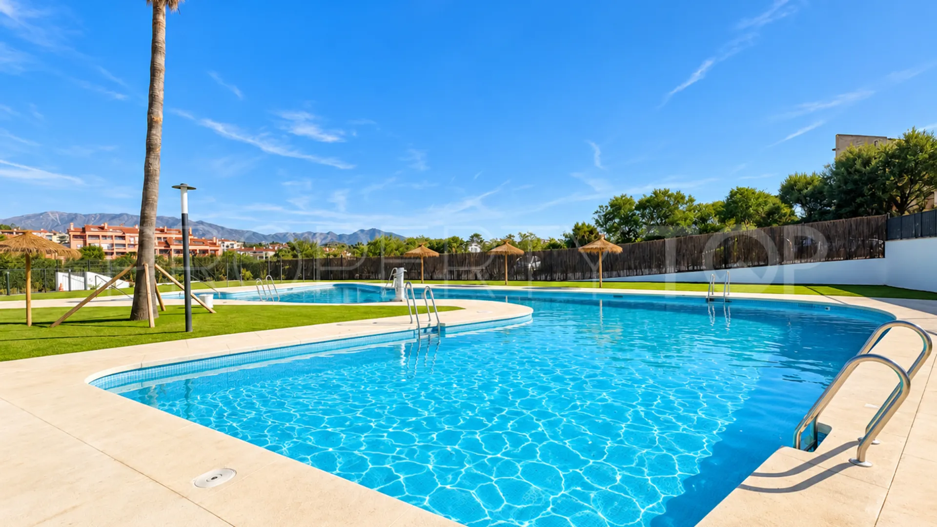 For sale Playamarina 3 bedrooms penthouse
