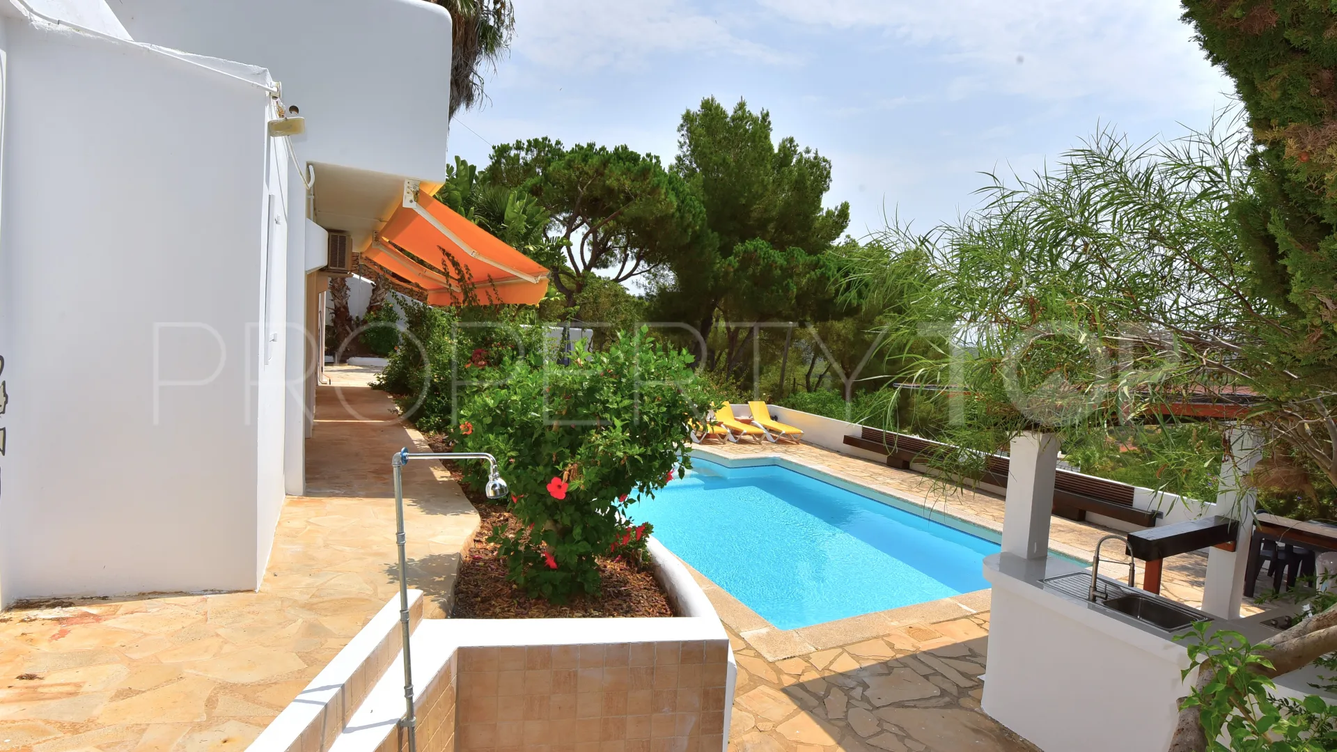 Se vende villa de 3 dormitorios en Cala Llonga