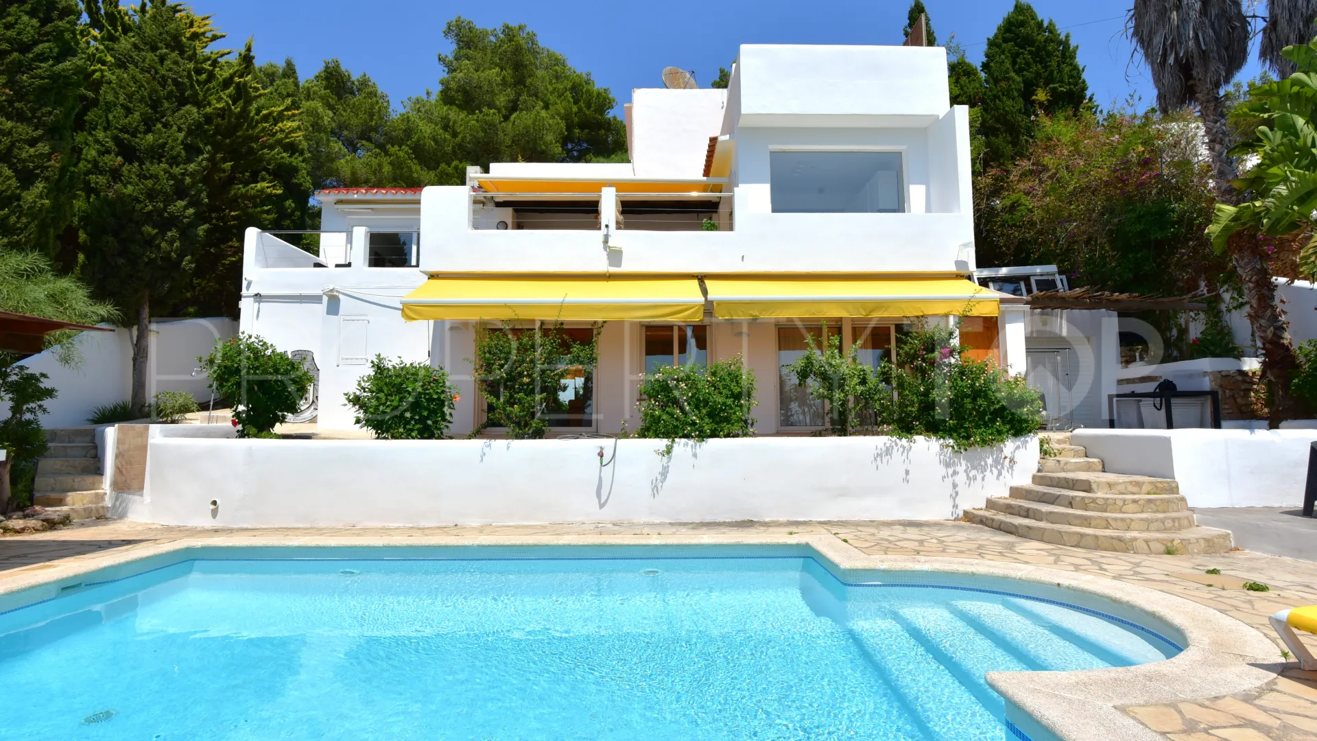 Se vende villa de 3 dormitorios en Cala Llonga