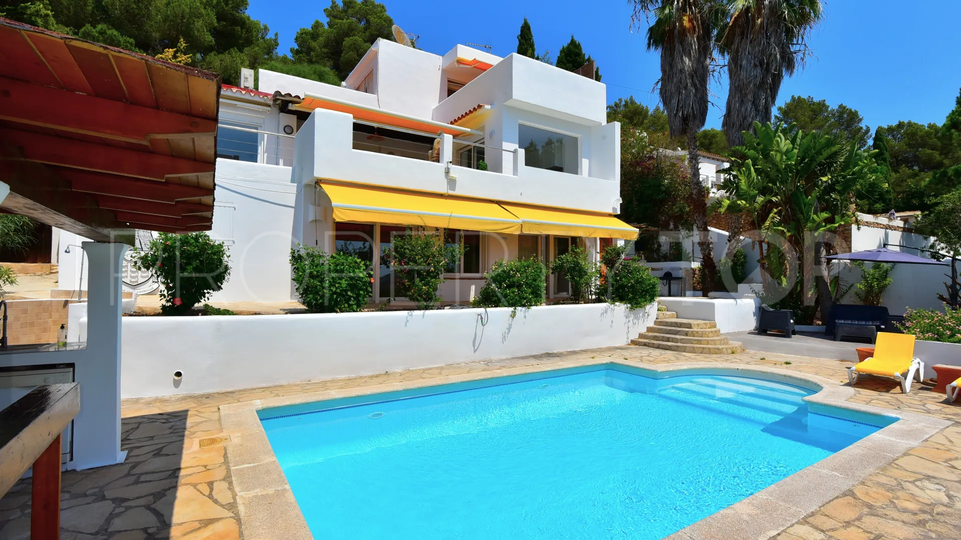Se vende villa de 3 dormitorios en Cala Llonga