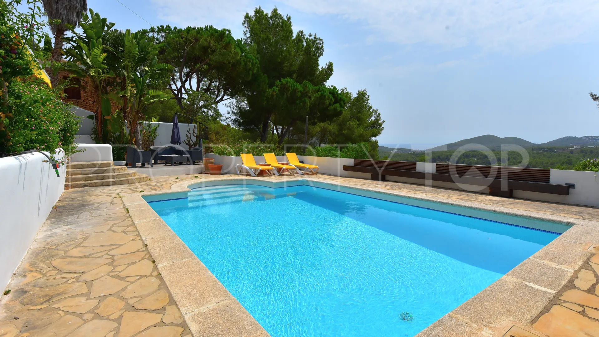 Se vende villa de 3 dormitorios en Cala Llonga