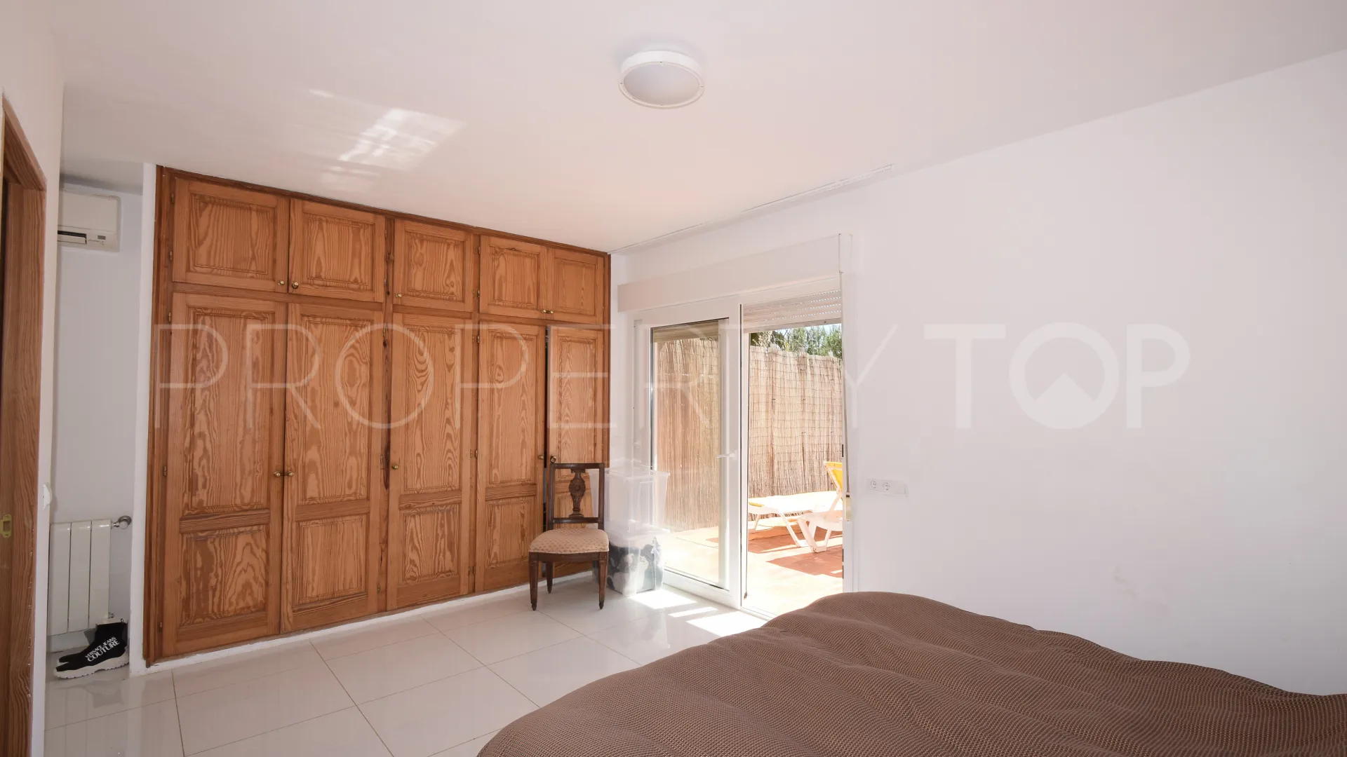 Se vende villa de 3 dormitorios en Cala Llonga