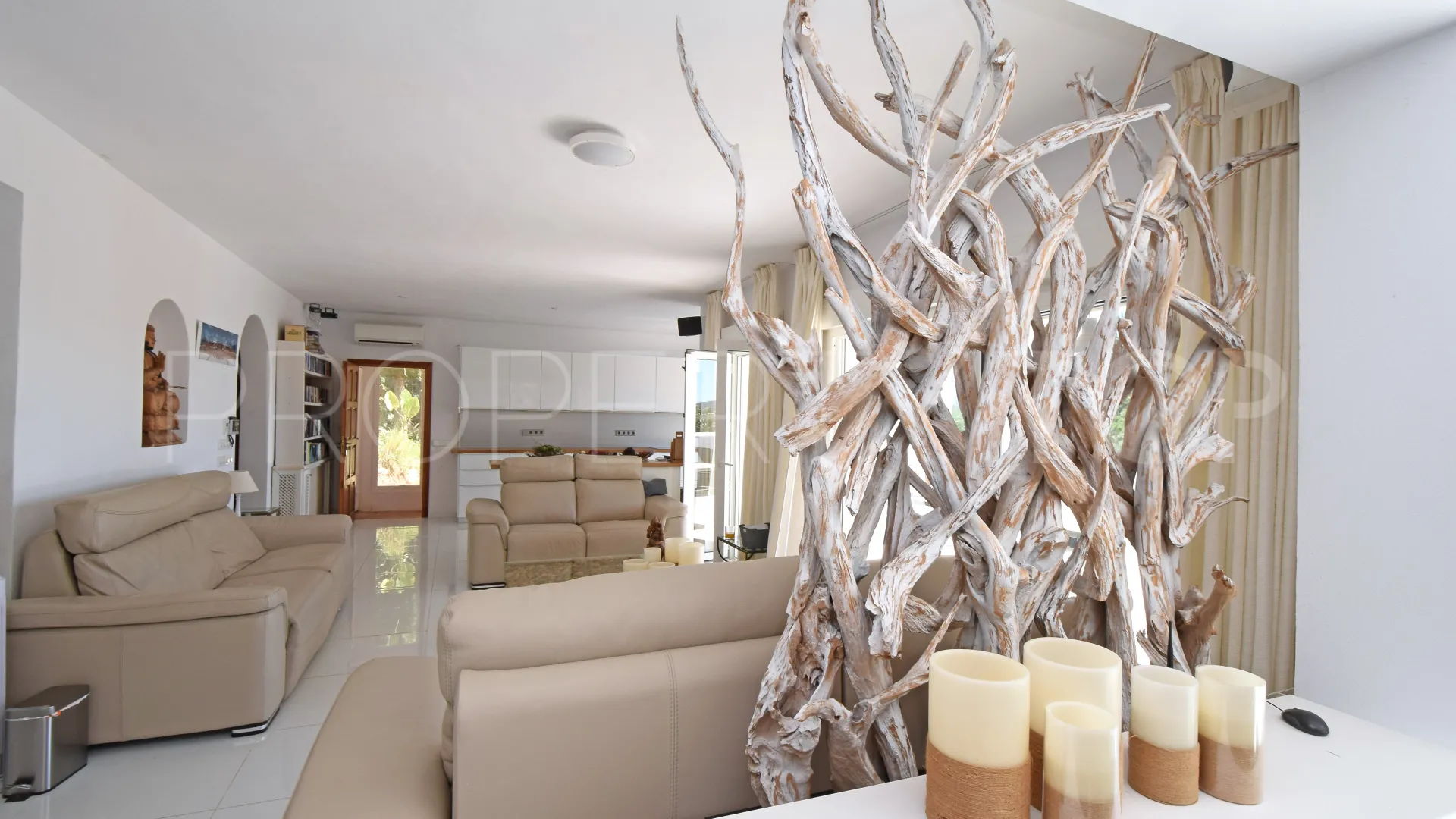 Se vende villa de 3 dormitorios en Cala Llonga