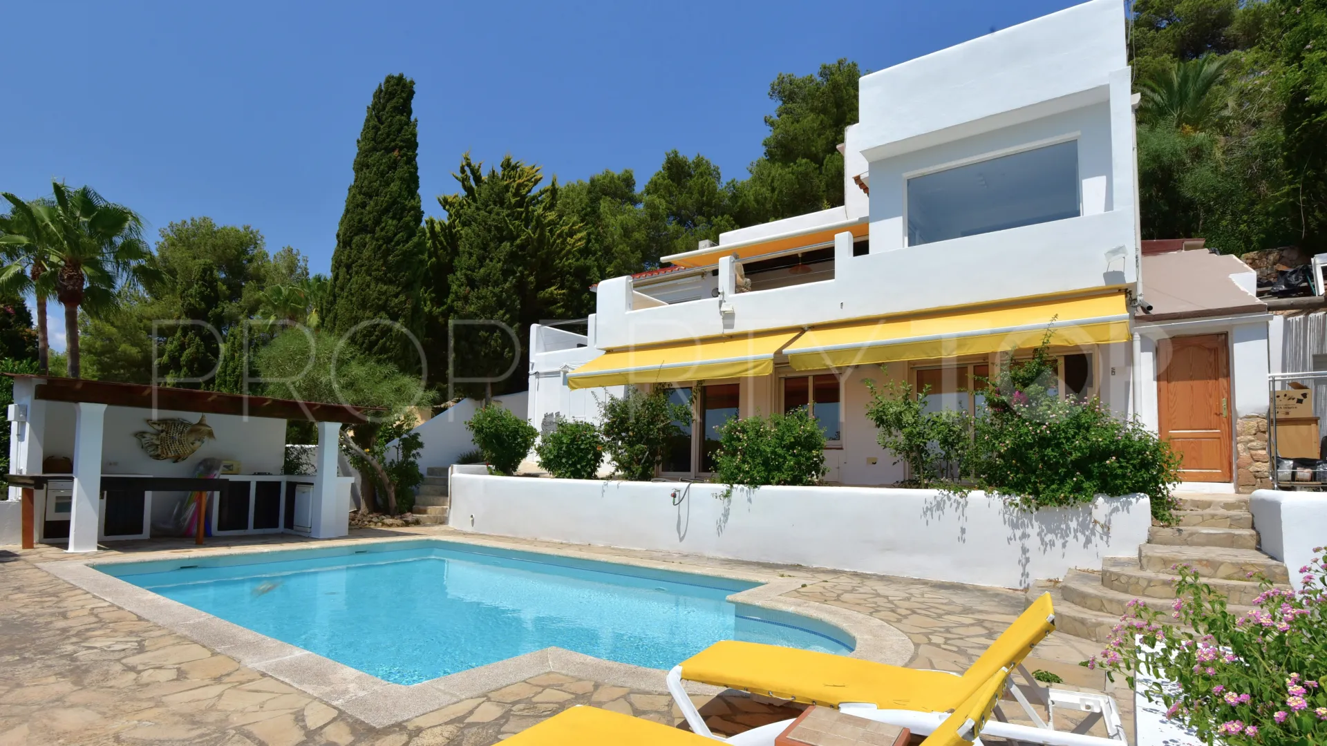 Se vende villa de 3 dormitorios en Cala Llonga