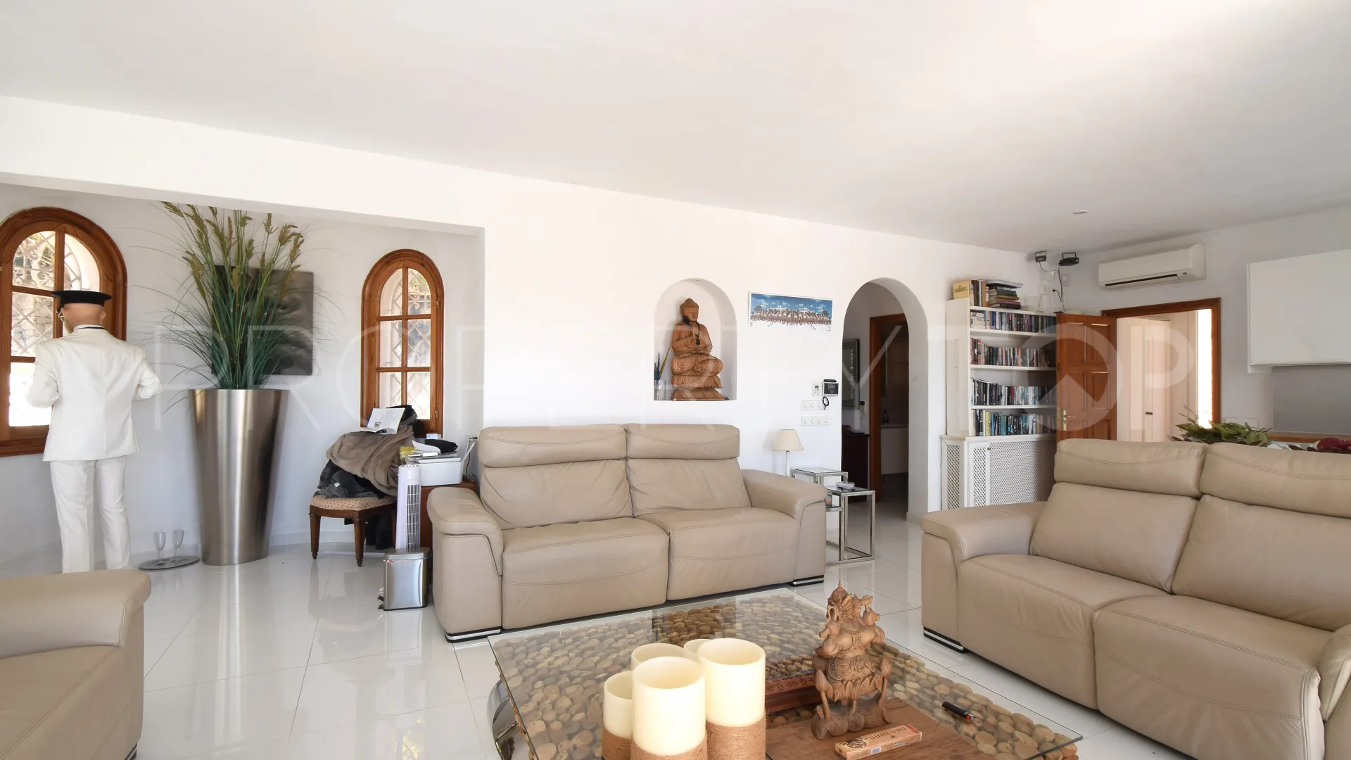 Se vende villa de 3 dormitorios en Cala Llonga