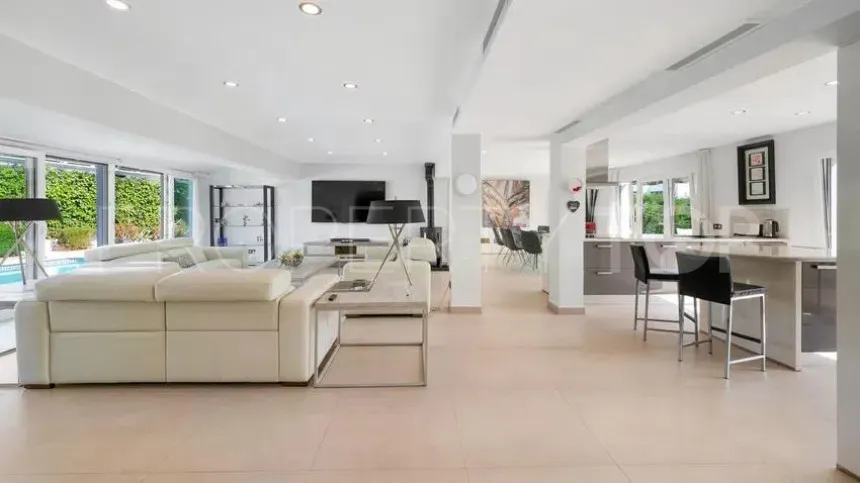 For sale villa with 8 bedrooms in Linda Vista Baja