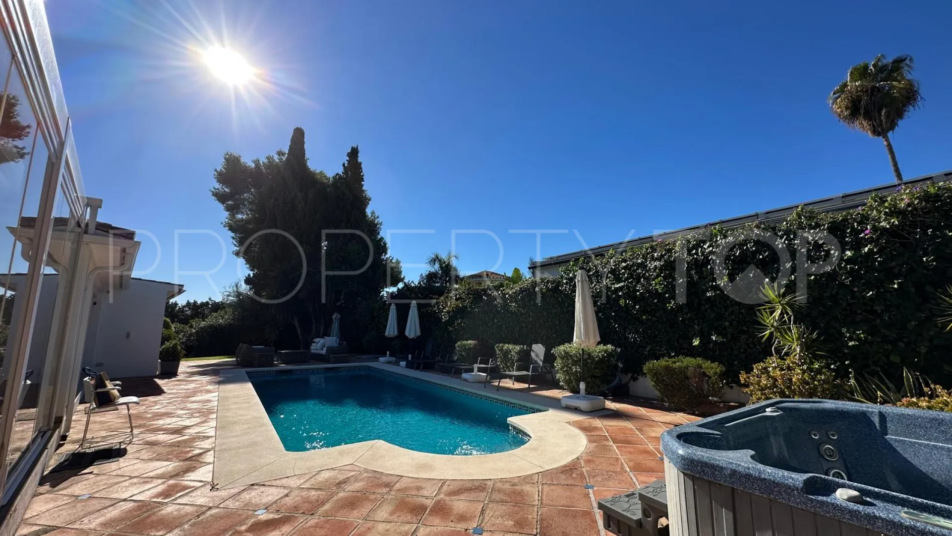 For sale villa with 8 bedrooms in Linda Vista Baja